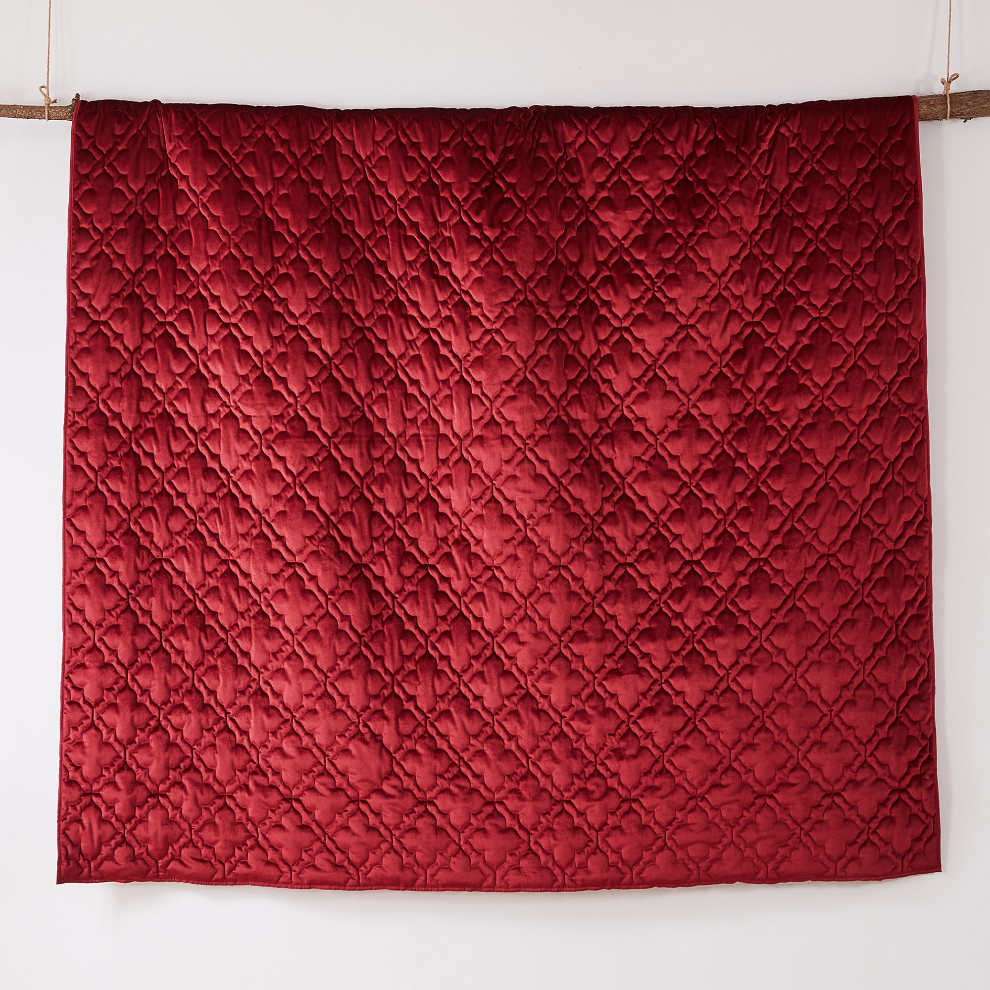 BH Caserta Velvet Red Quilt