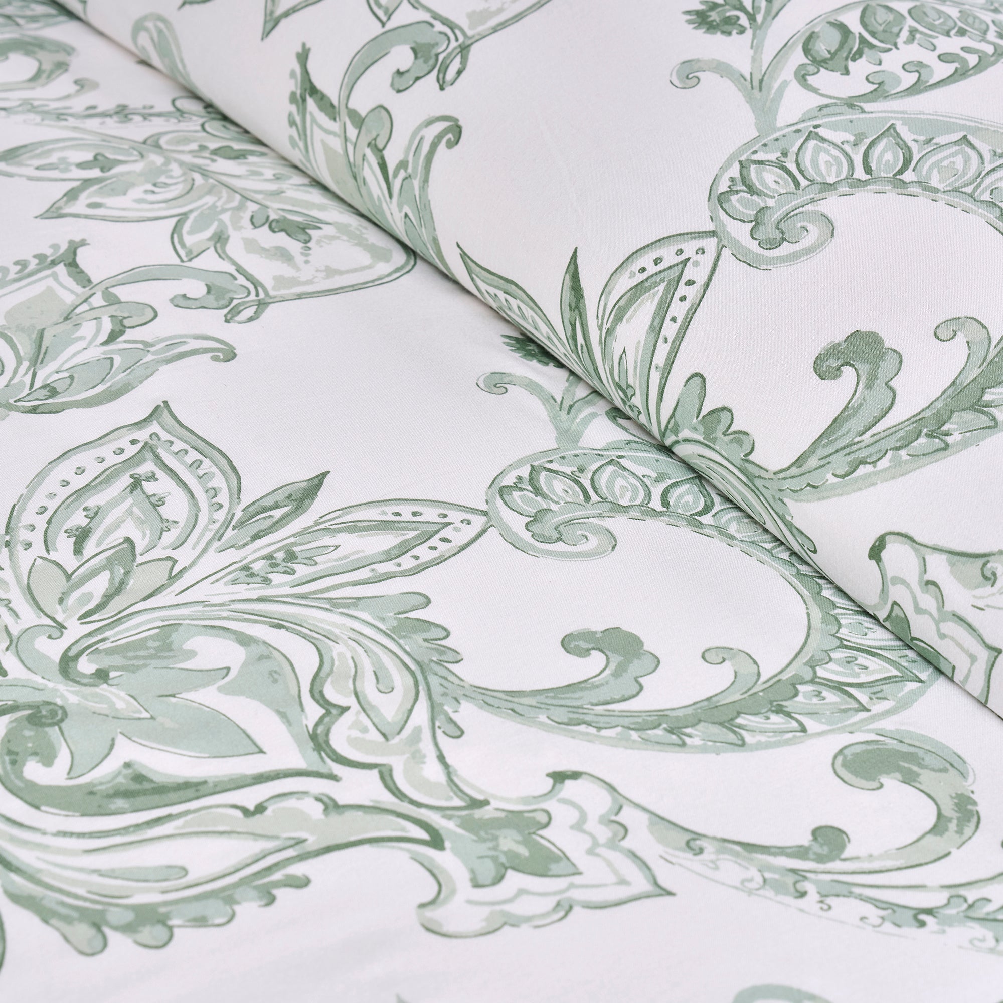 Bennett Comforter Set