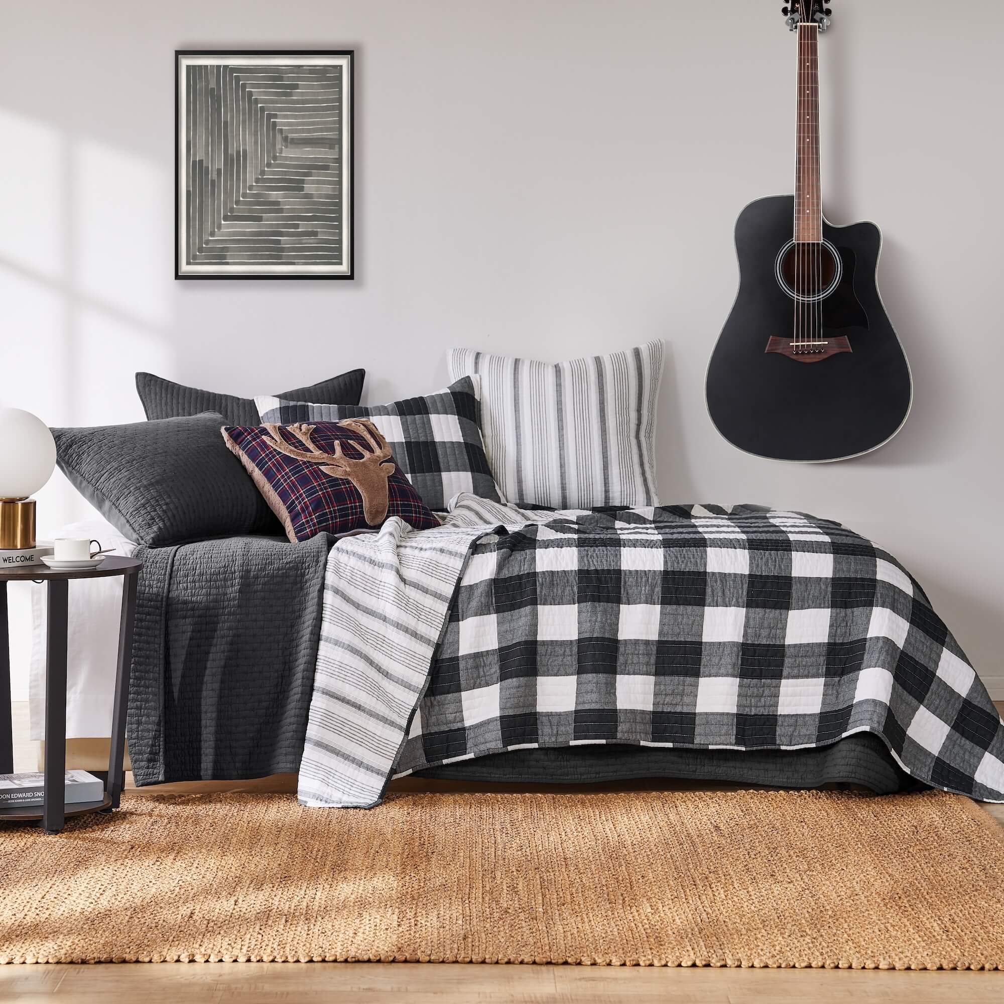 Camden Black Quilt Set