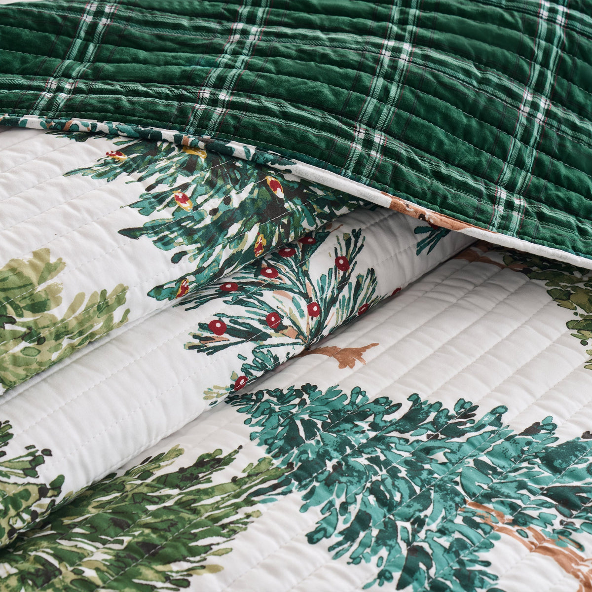 Christmas Grove Quilt Set