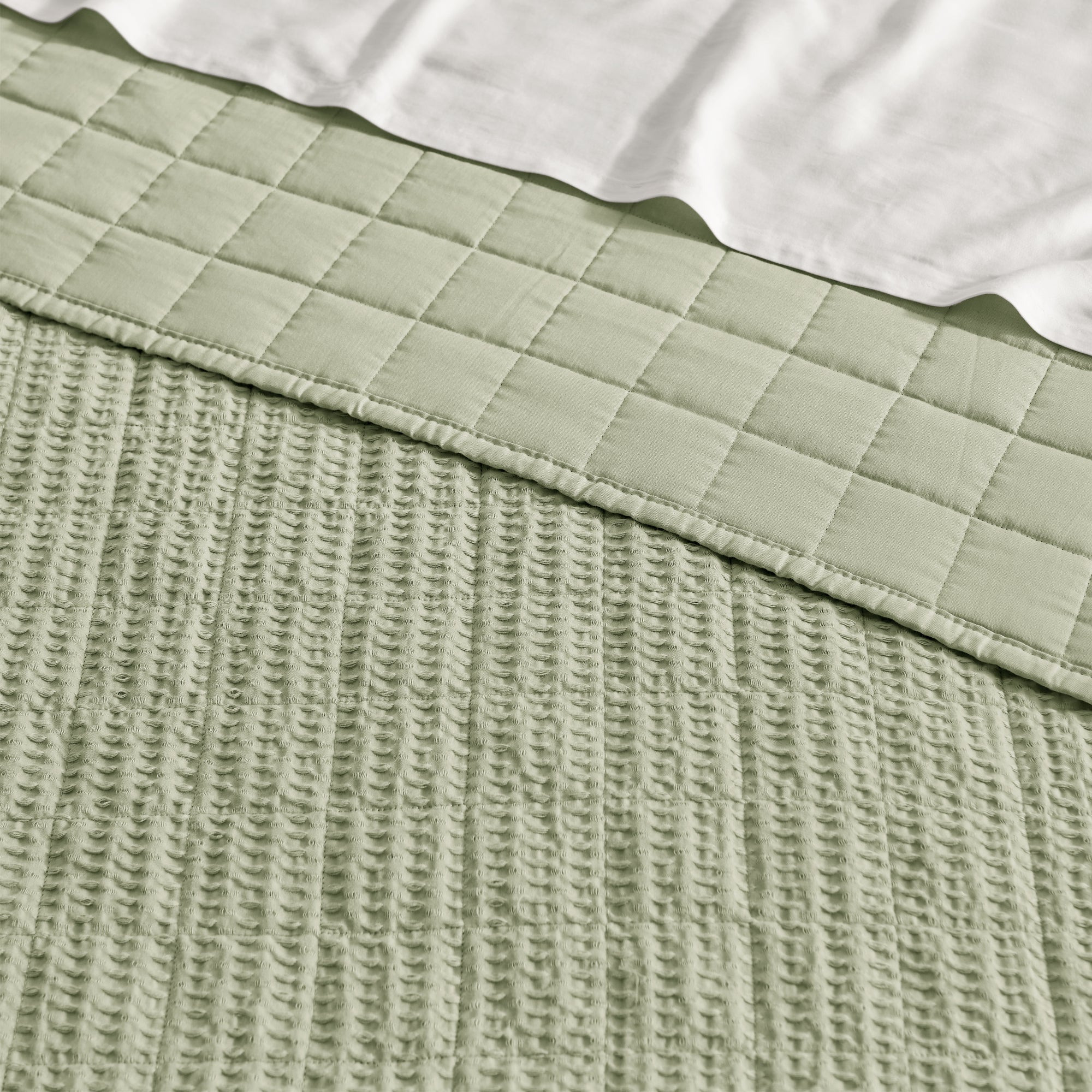 Cloud Waffle Quilt Set