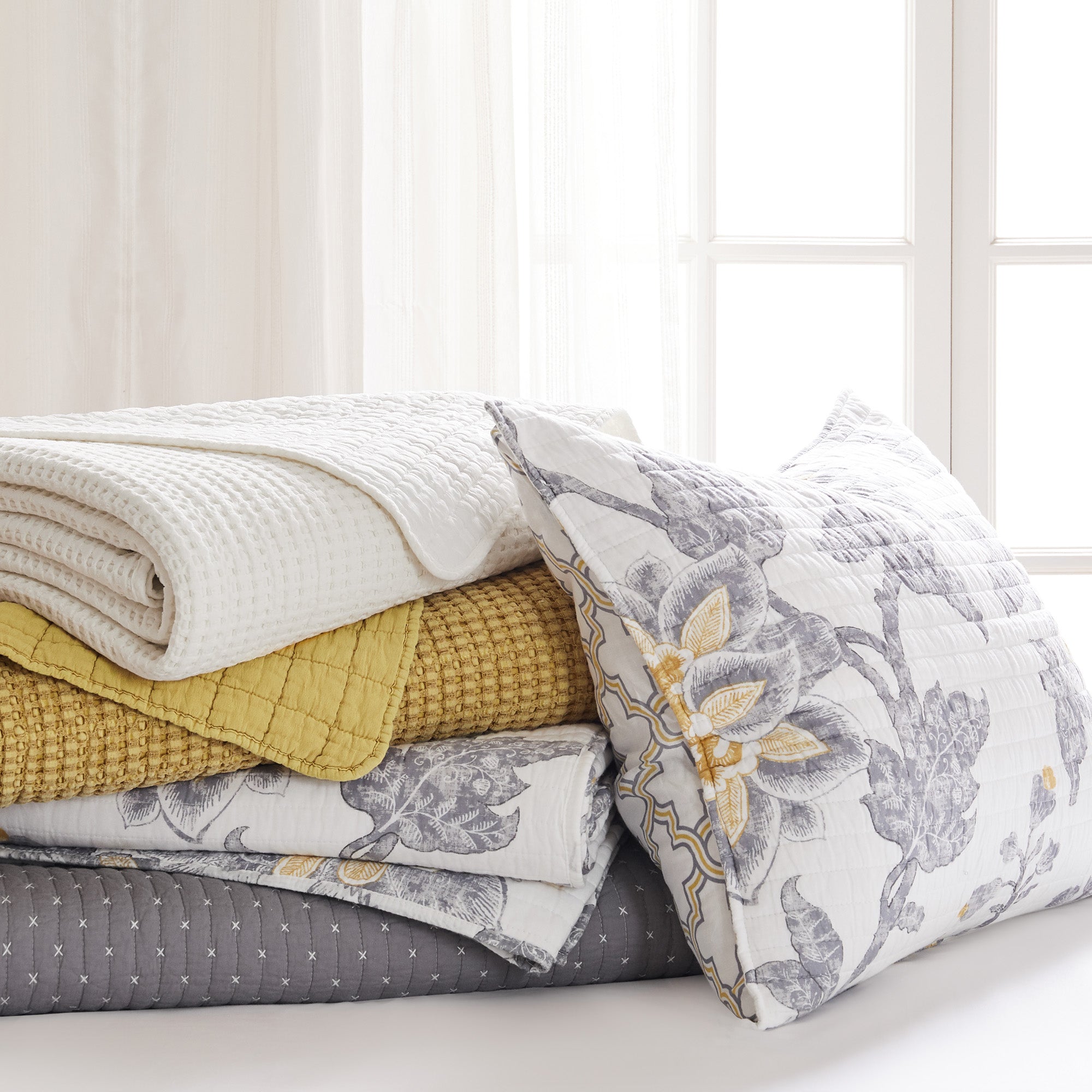 Levtex Home Reverie Quilt Set Quilts