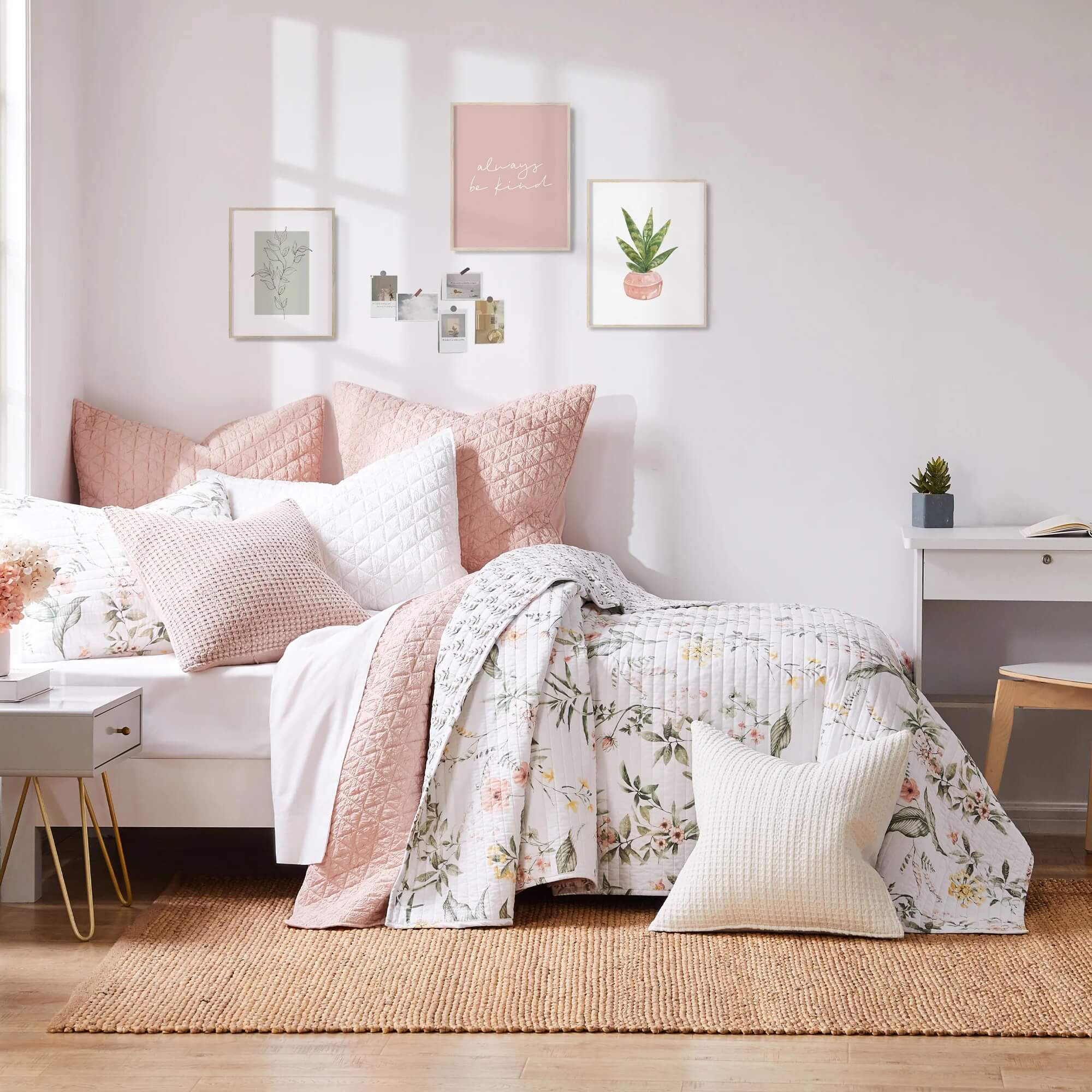 Levtex Home Viviana Quilt Set Quilts