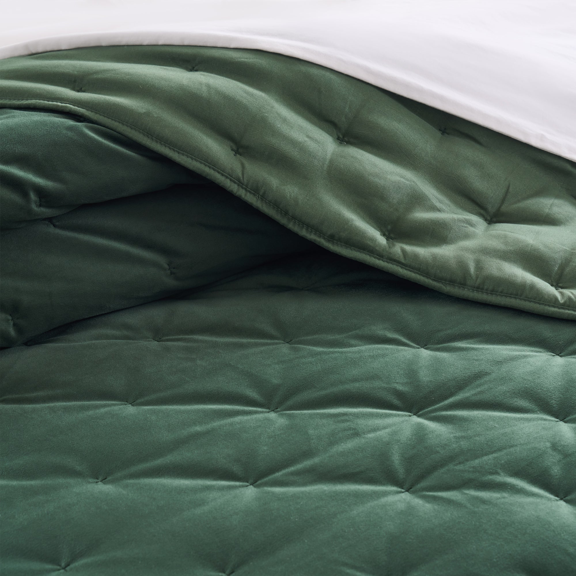 BH Calabria Velvet Quilt