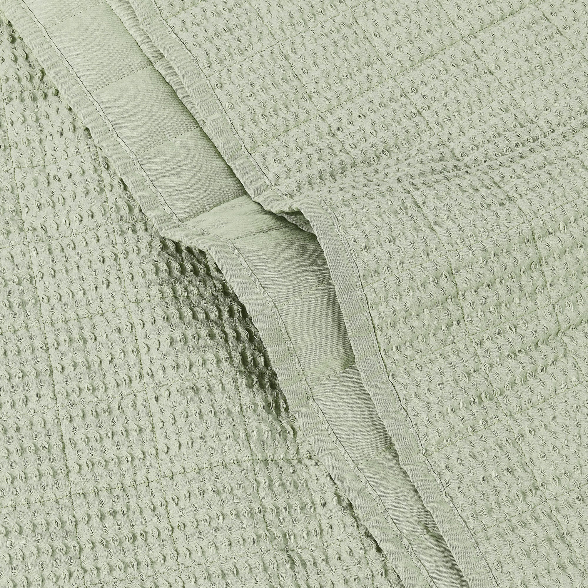 Cloud Waffle Quilted Throw