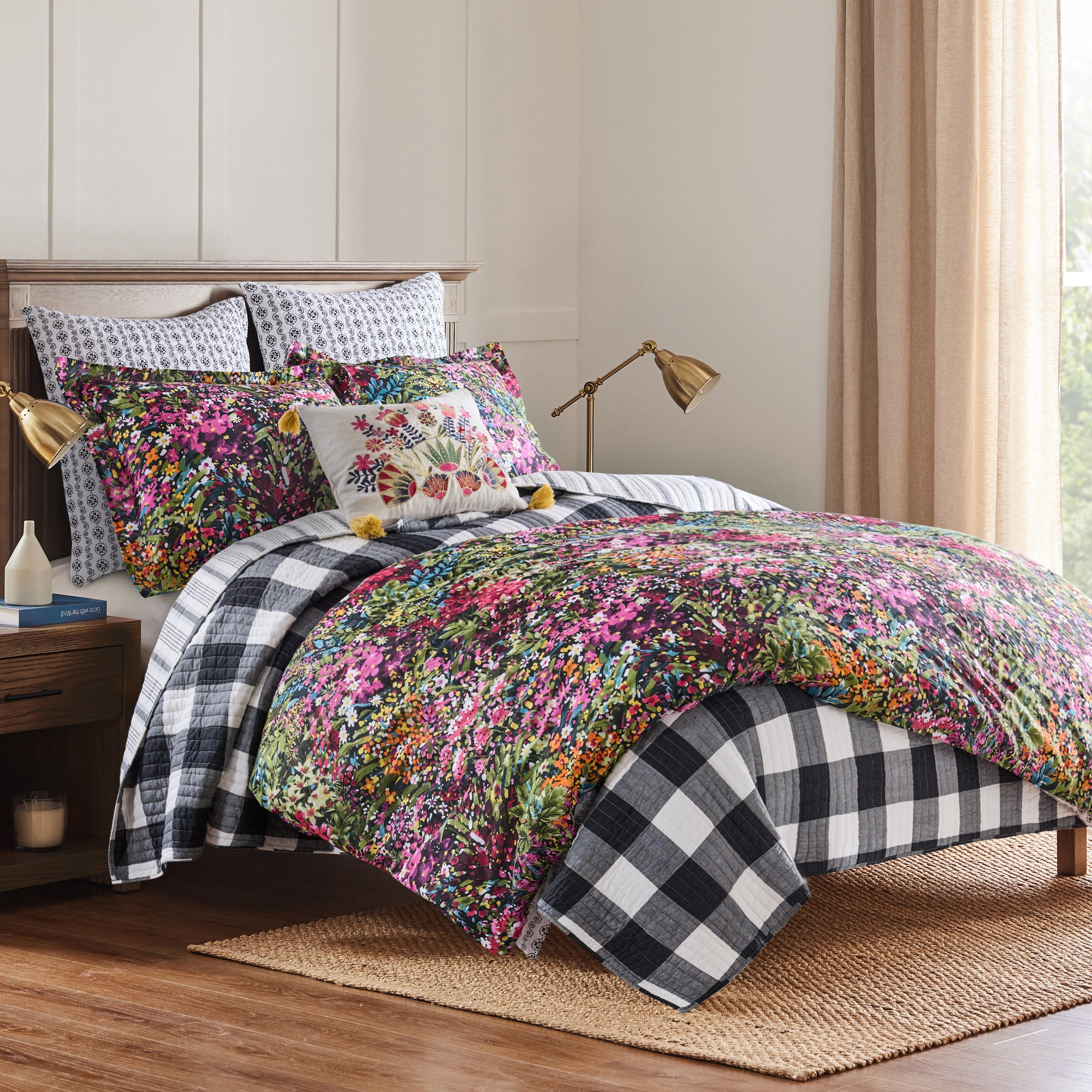 Basel Comforter Set