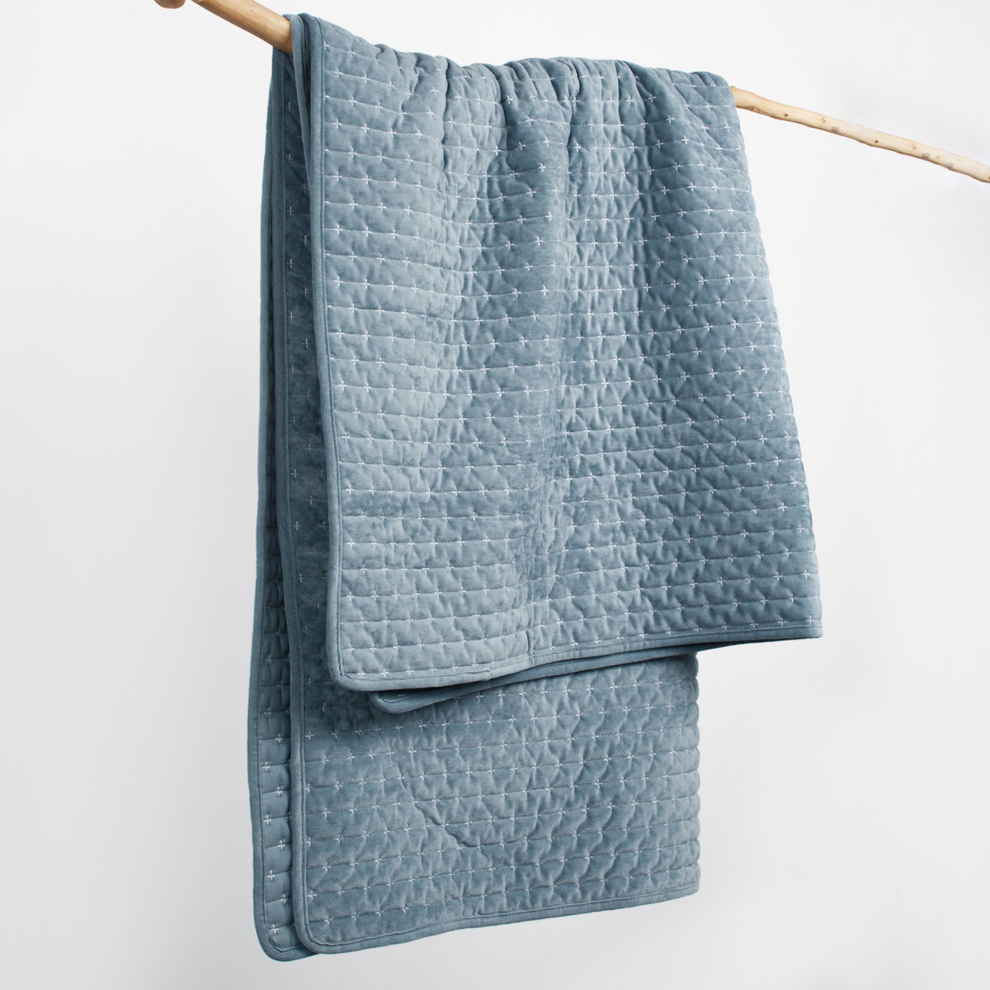 Levtex Home Velvet Stitch Quilted Throw Throws
