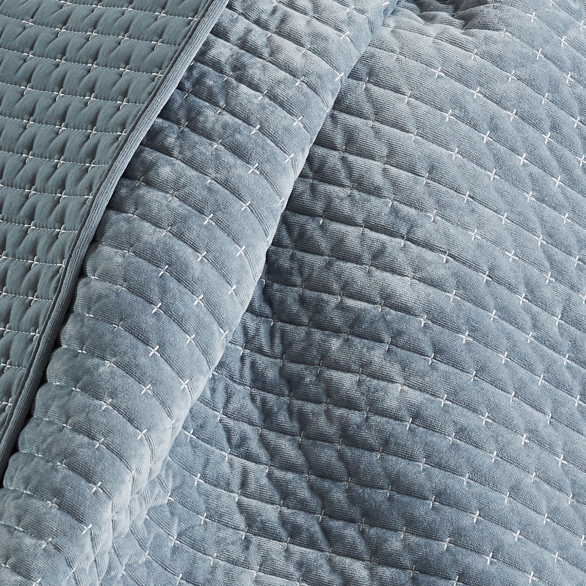 Levtex Home Velvet Stitch Quilted Throw Throws