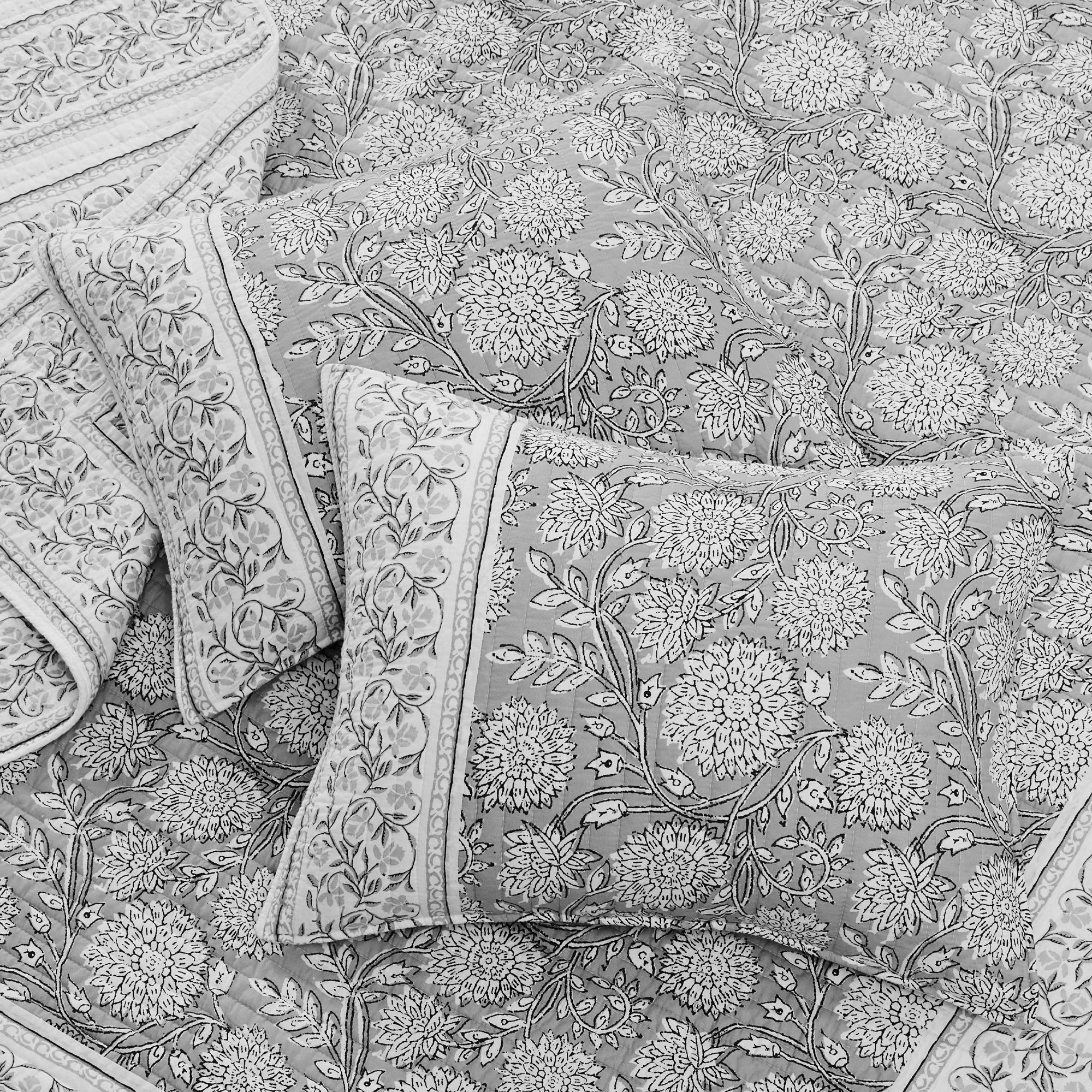 Adare Quilt Set