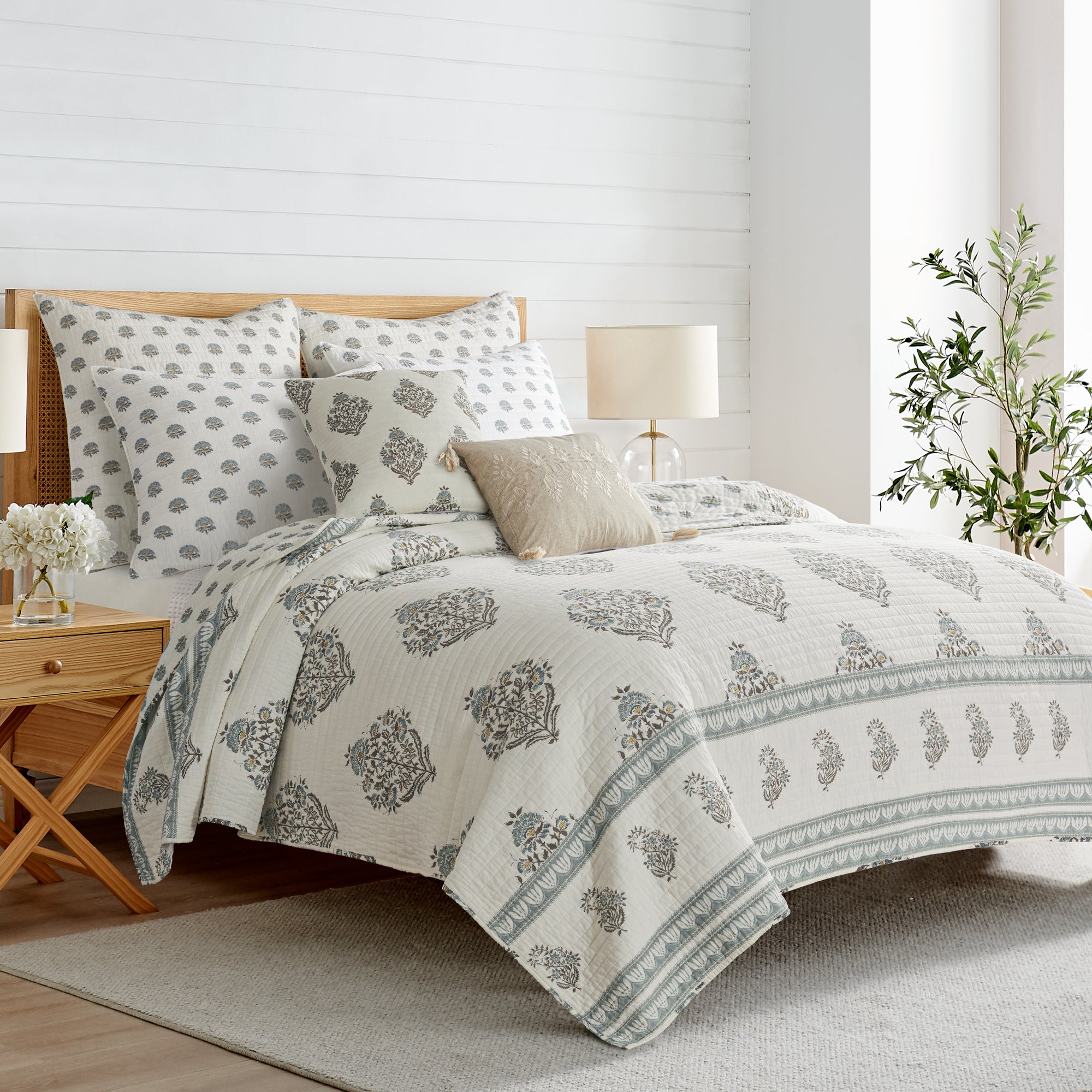 Kamira Medallion Tassel Pillow