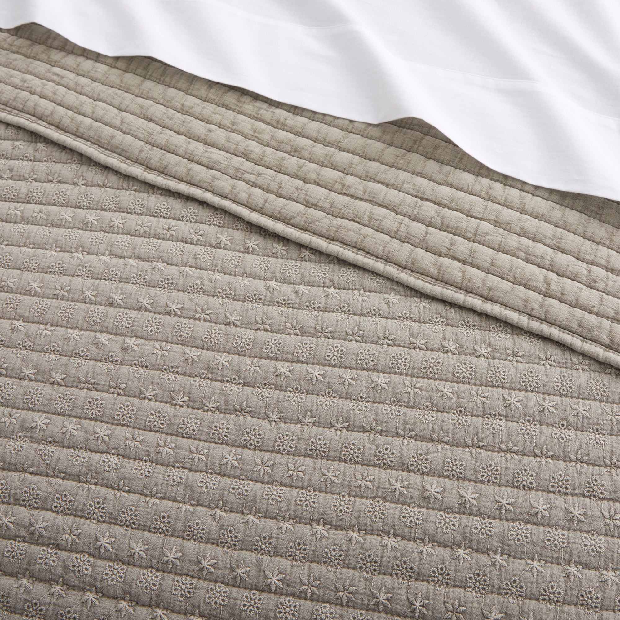 Levtex Home Eyelet Cream Quilt Set Quilts