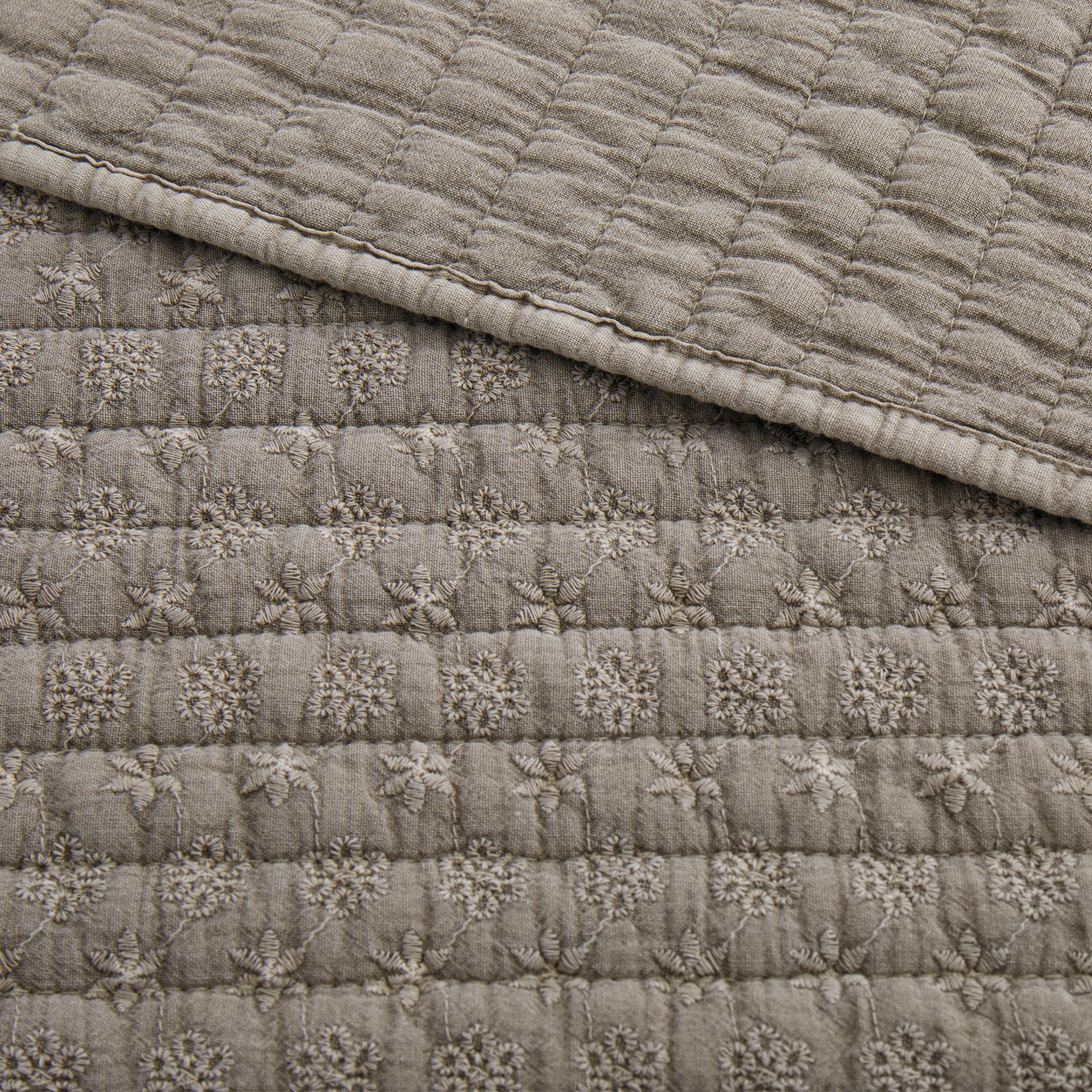 Levtex Home Eyelet Quilted Throw Throws