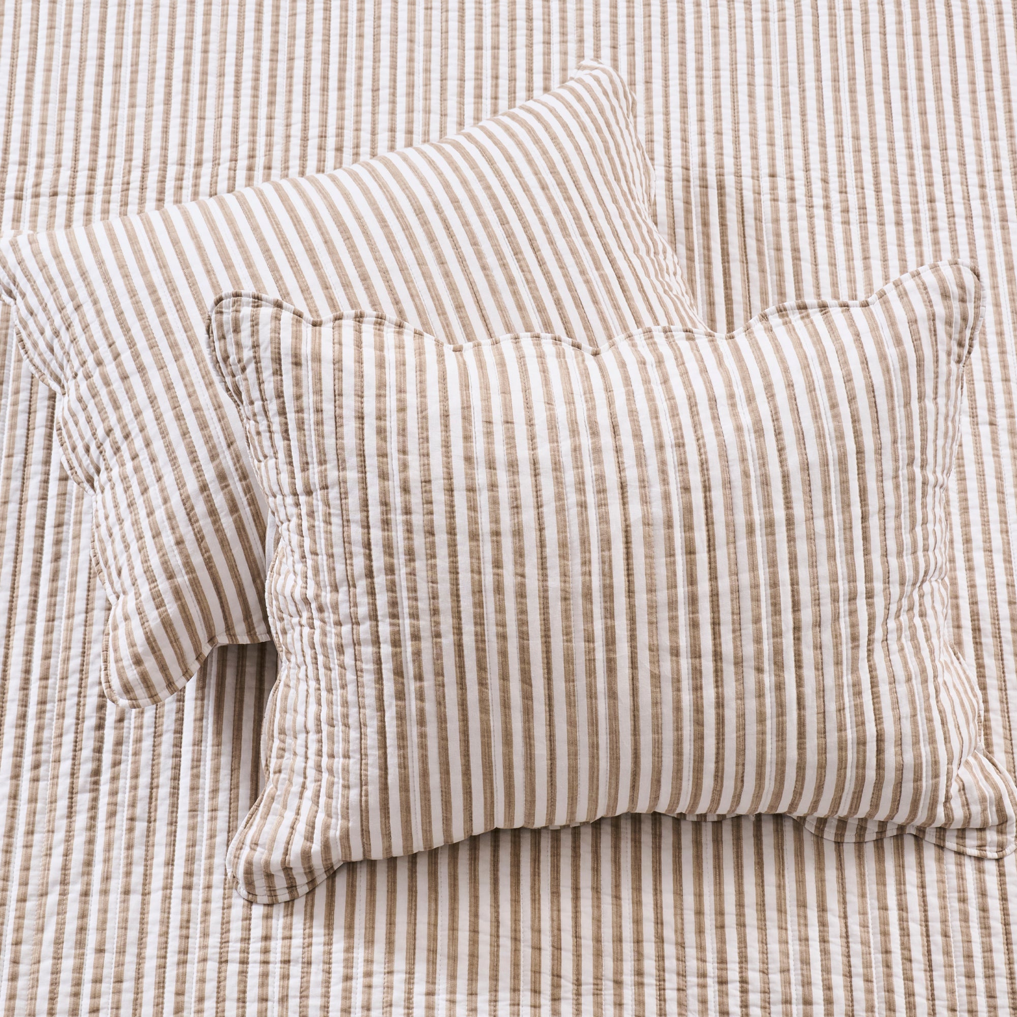 Martha Stripe Quilt Set