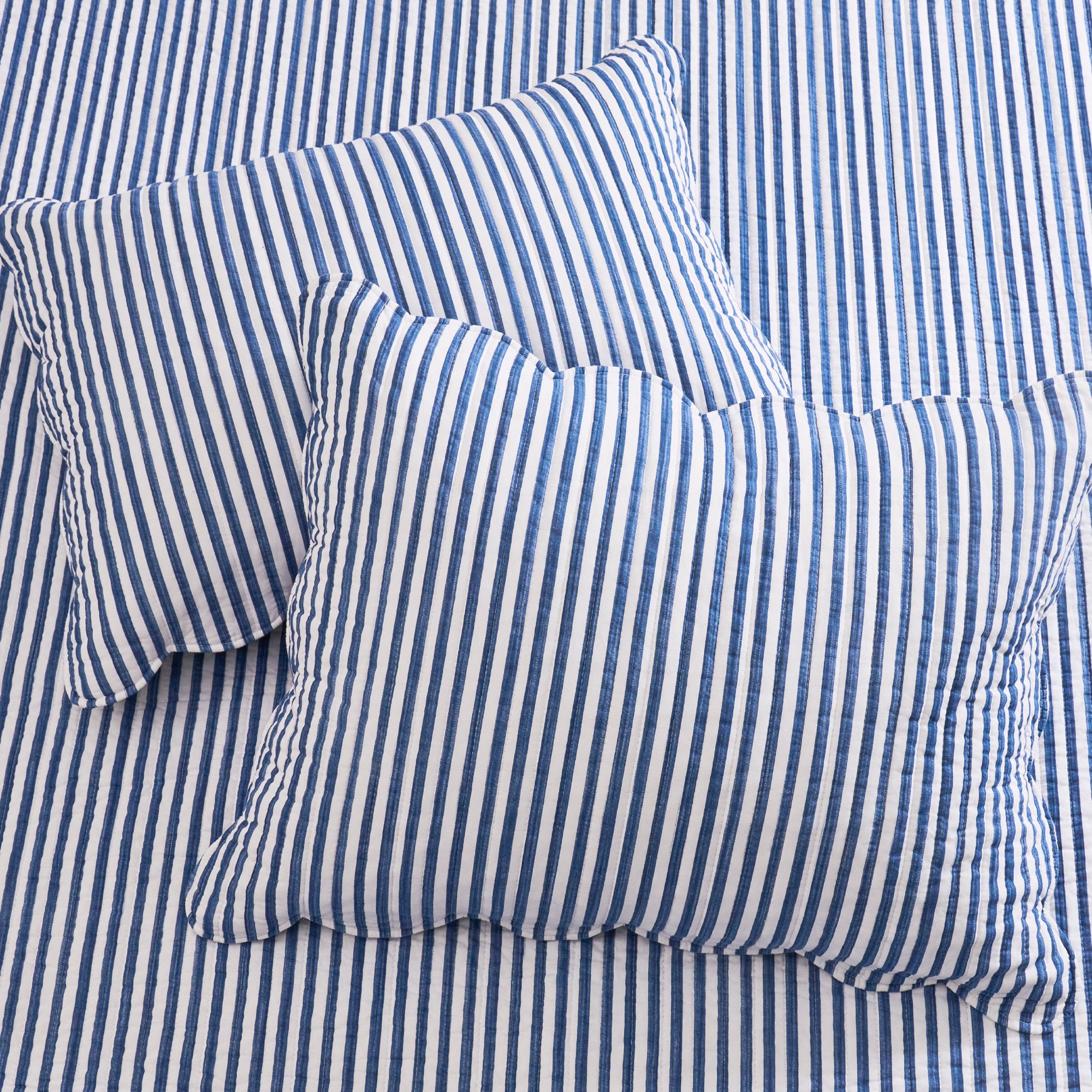 Martha Stripe Quilt Set