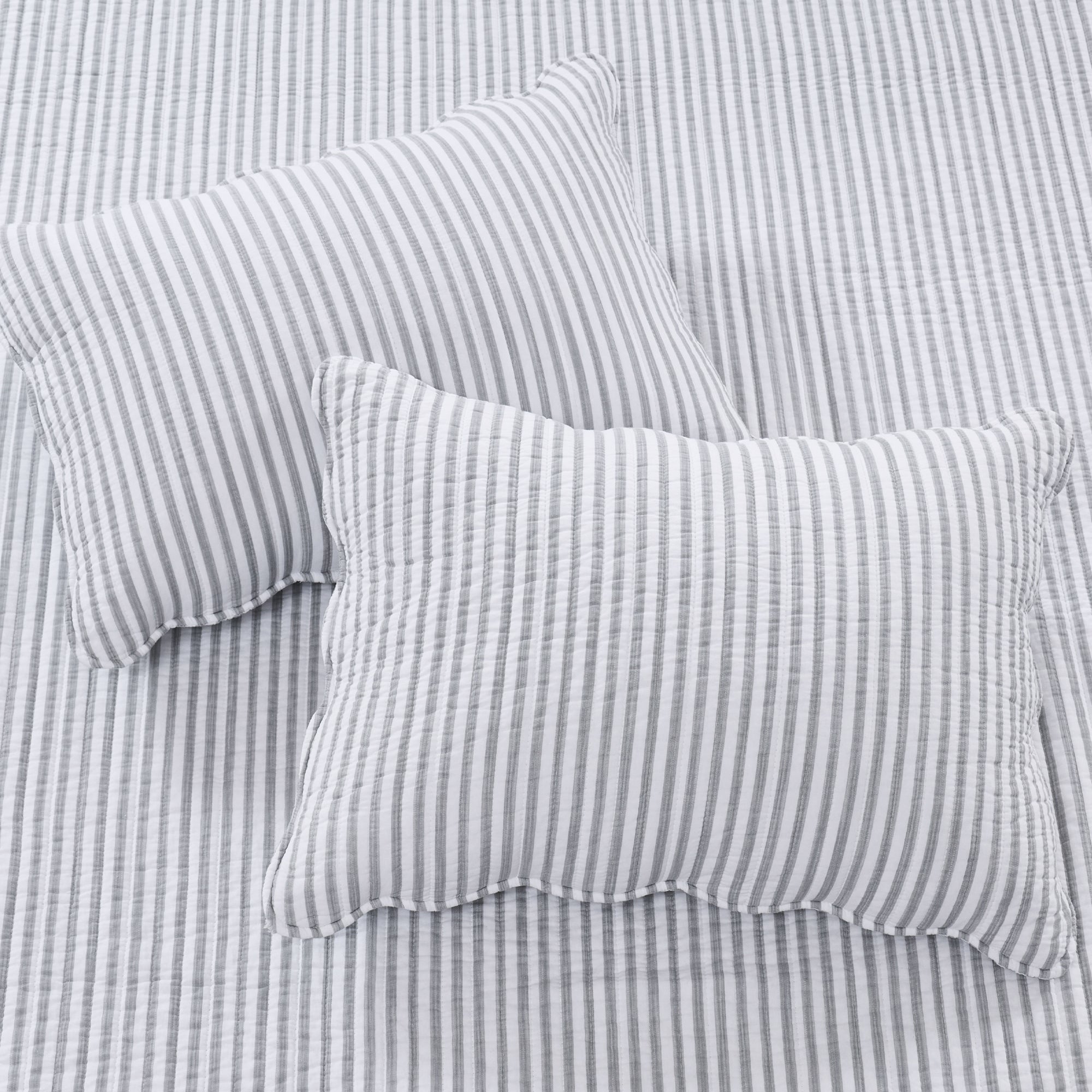 Martha Stripe Quilt Set
