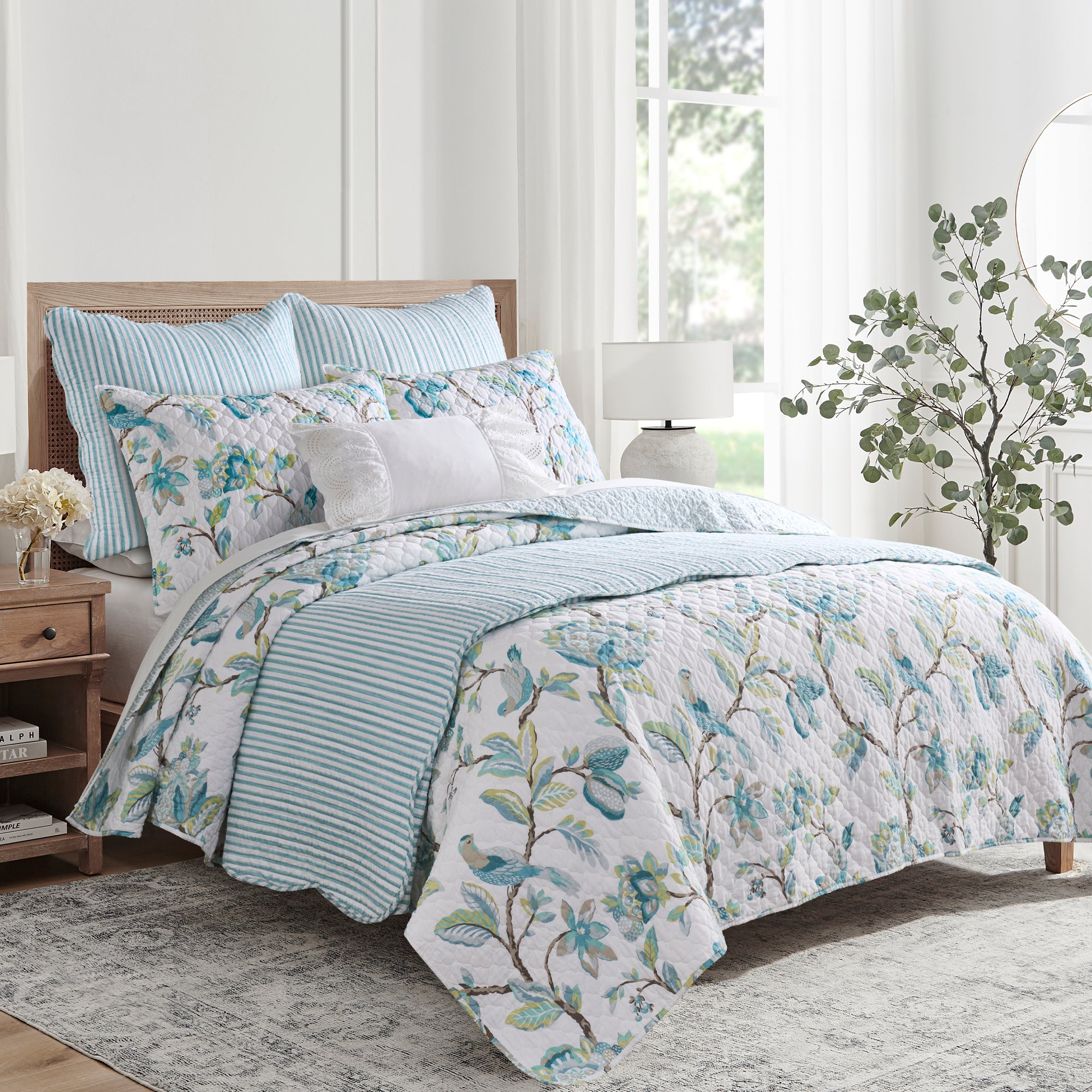 Martha Stripe Quilt Set