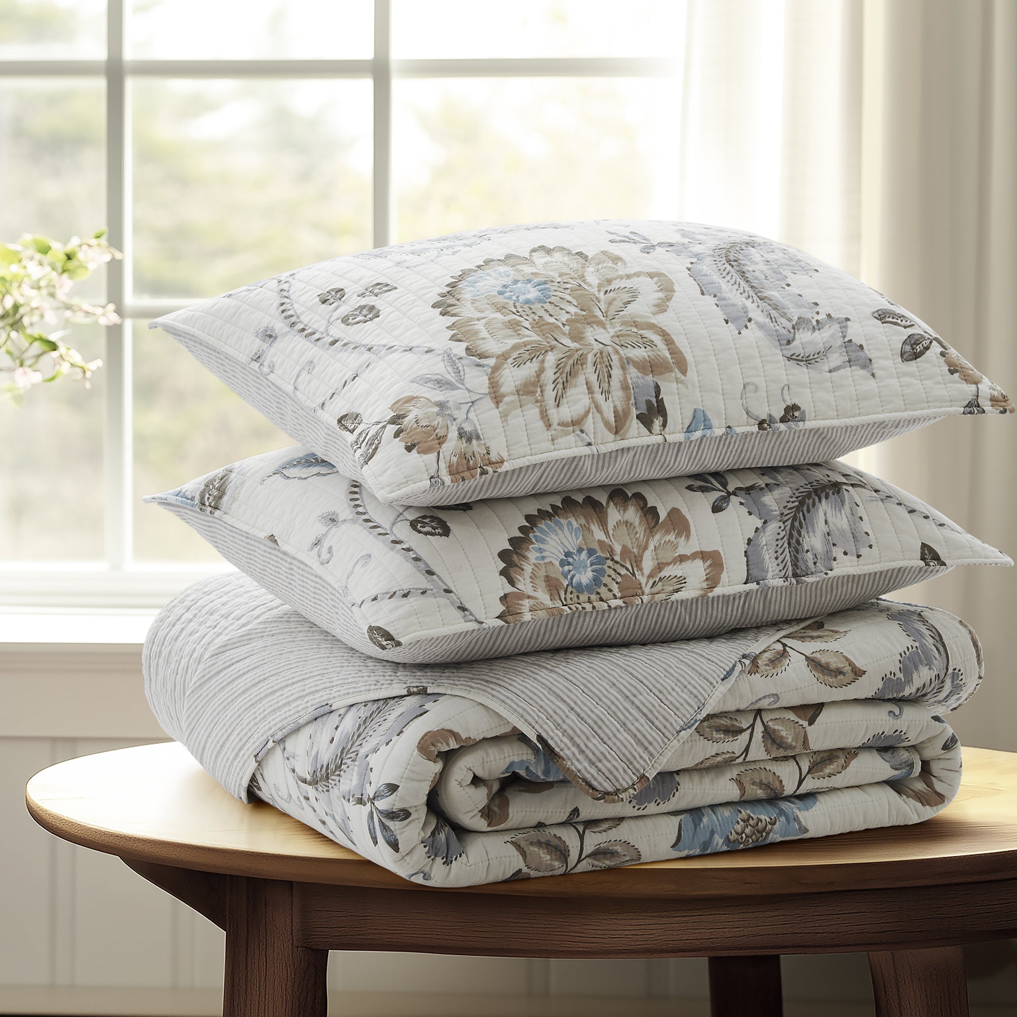Levtex Home Maileen Quilt Set Quilts