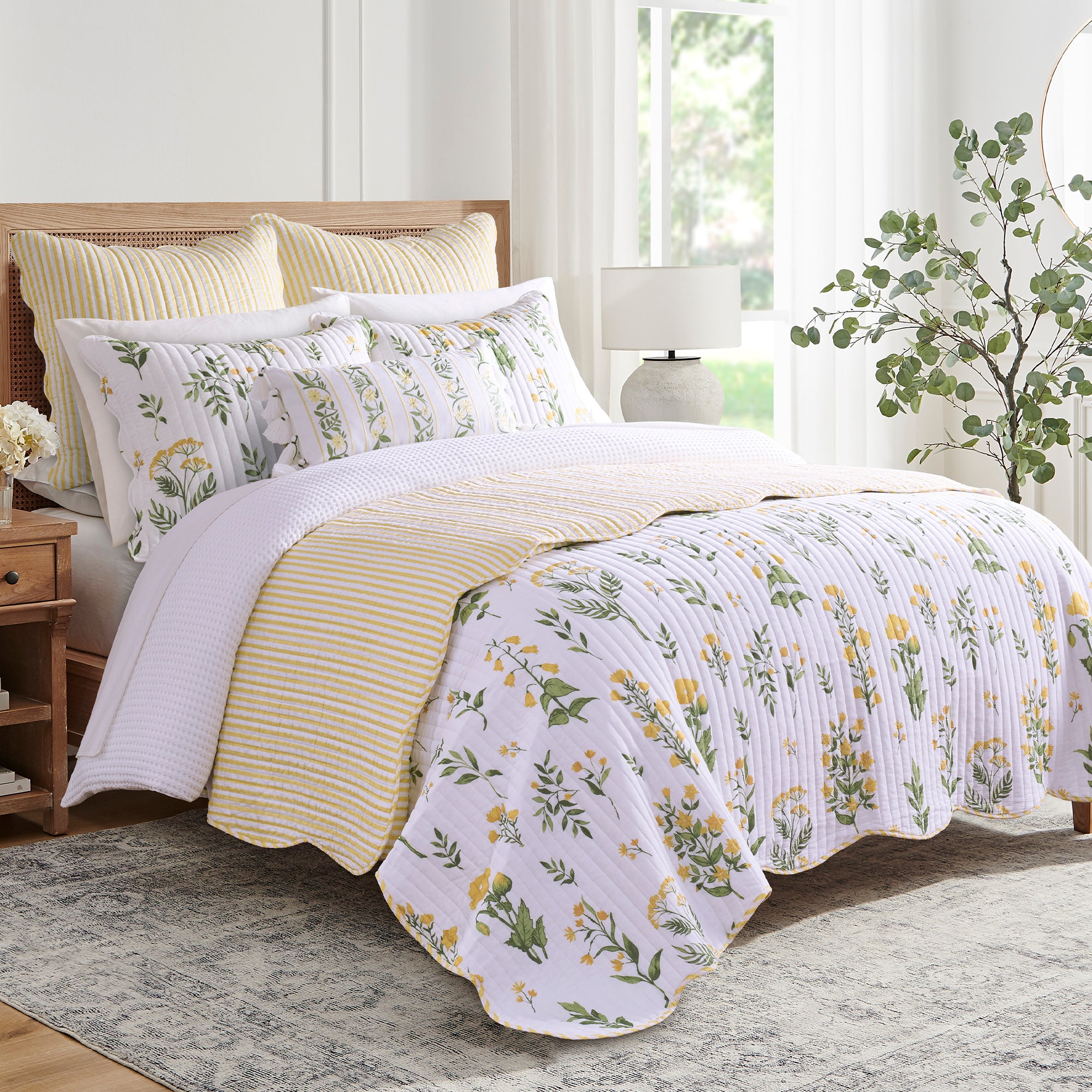 Daffodil Quilt Set