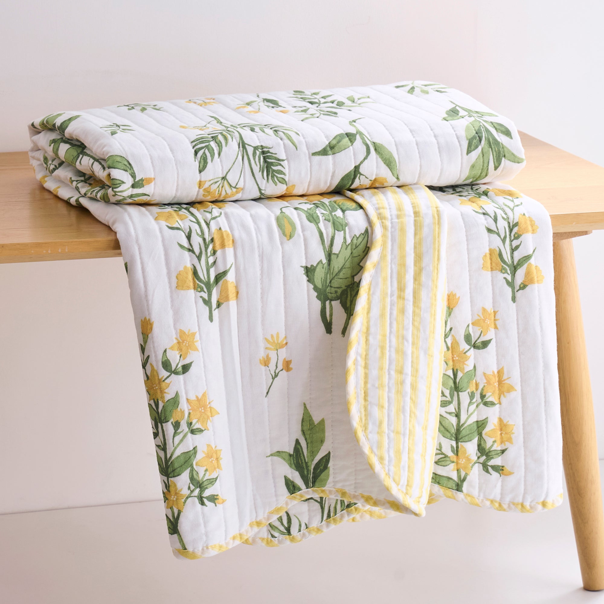 Daffodil Quilted Throw