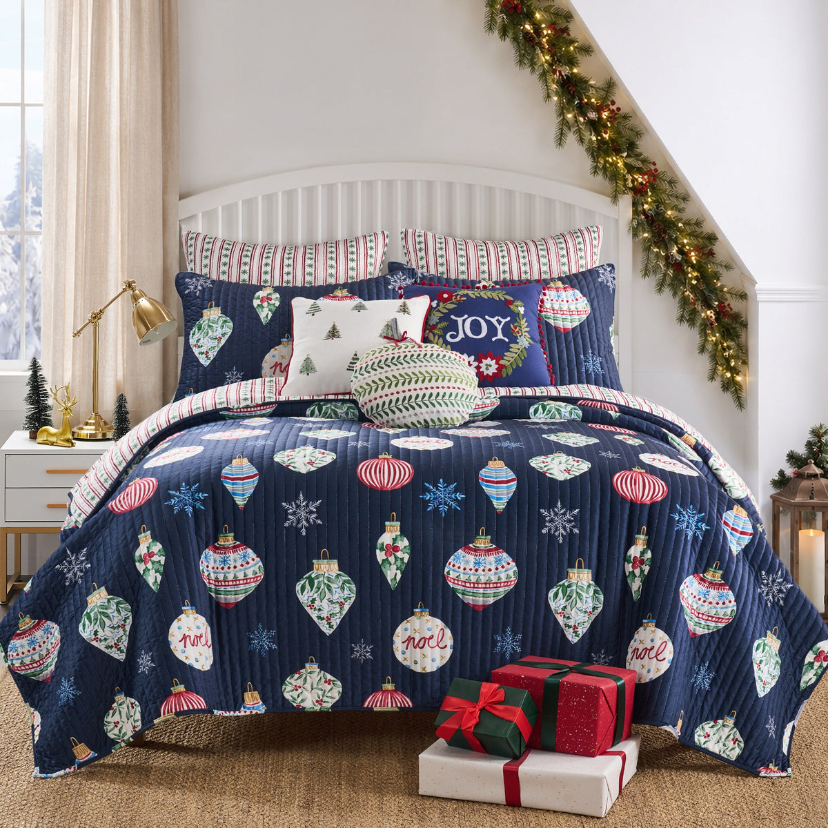 Bauble Christmas Quilt Set
