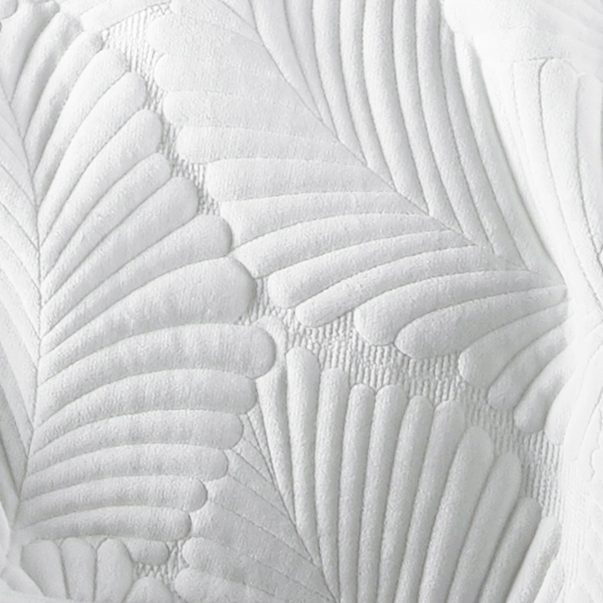 Levtex Home BH Belgrade Velvet White Quilt Set Quilts