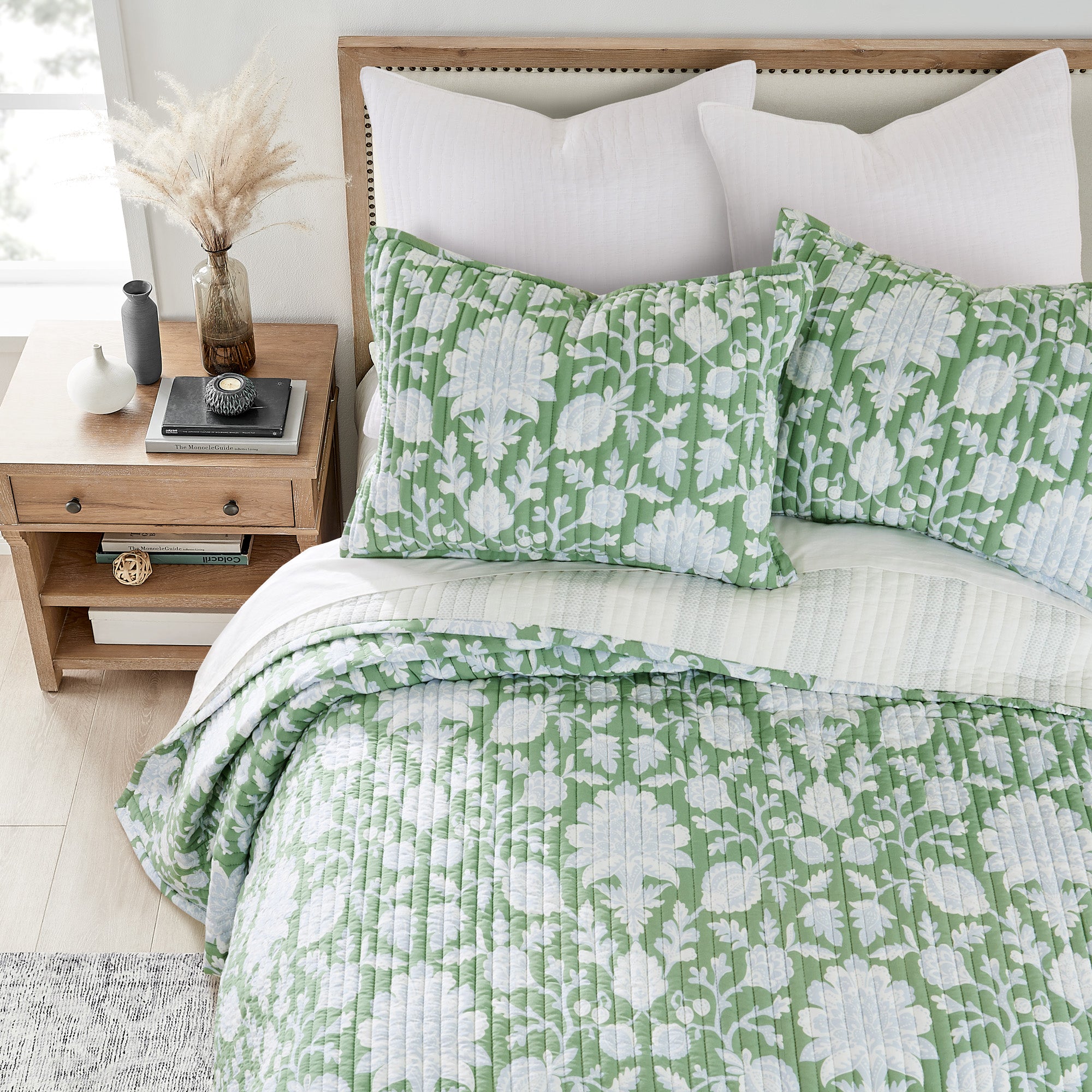 Levtex Home Evelyn Jacobean Floral Rayon Quilt Set Quilts