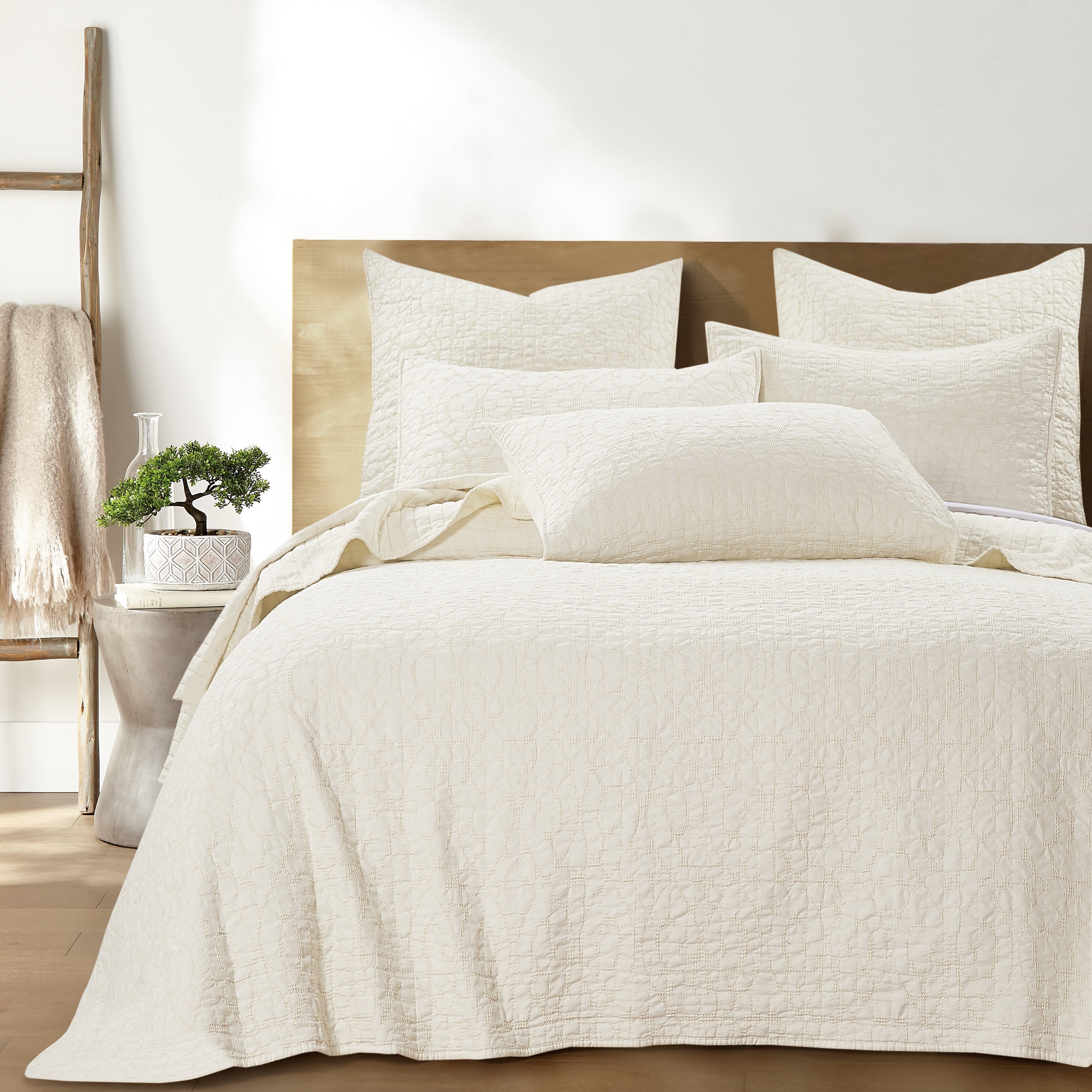 Levtex Home Beckett Cream Quilt Set Quilts