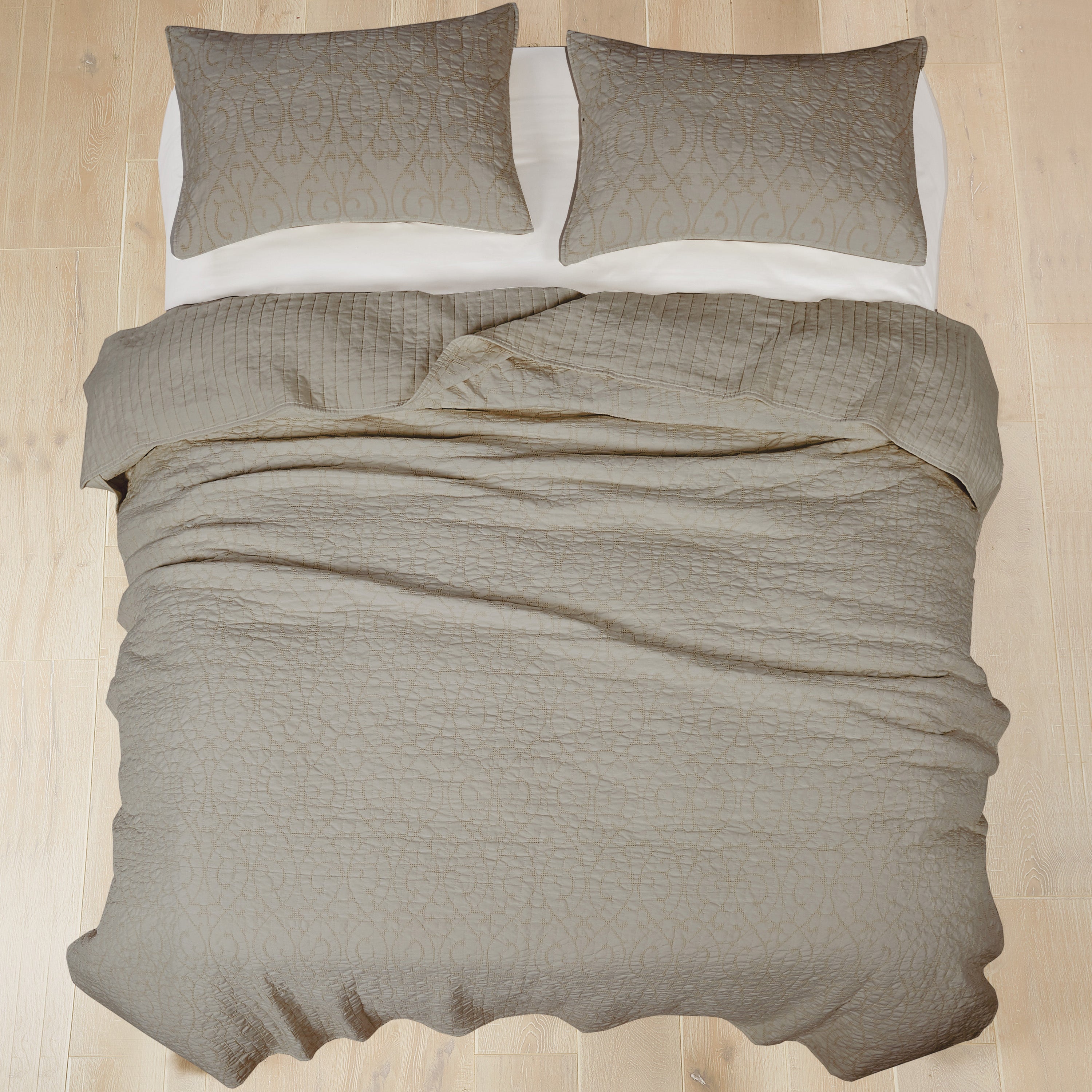 Levtex Home Beckett Taupe Quilt Set Quilts