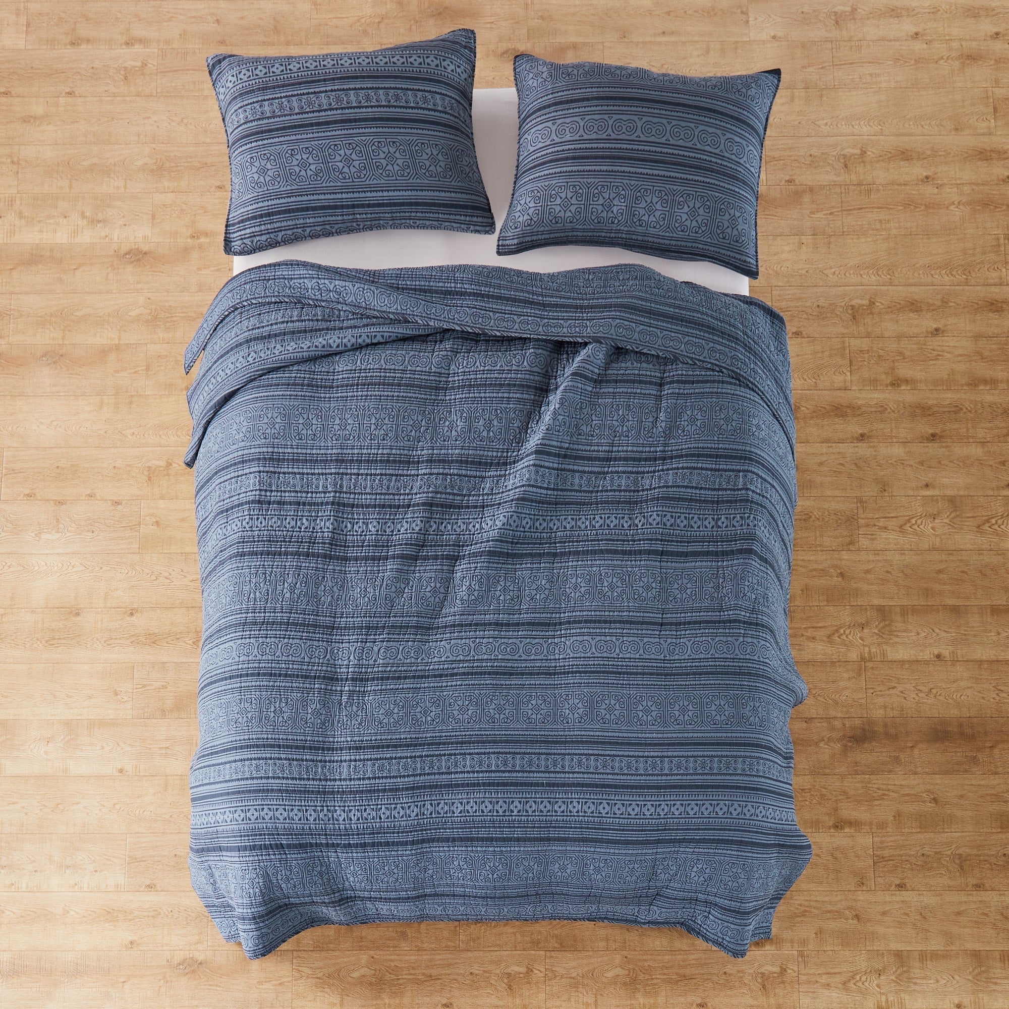 Levtex Home Tolteca Indigo Quilt Set Quilts