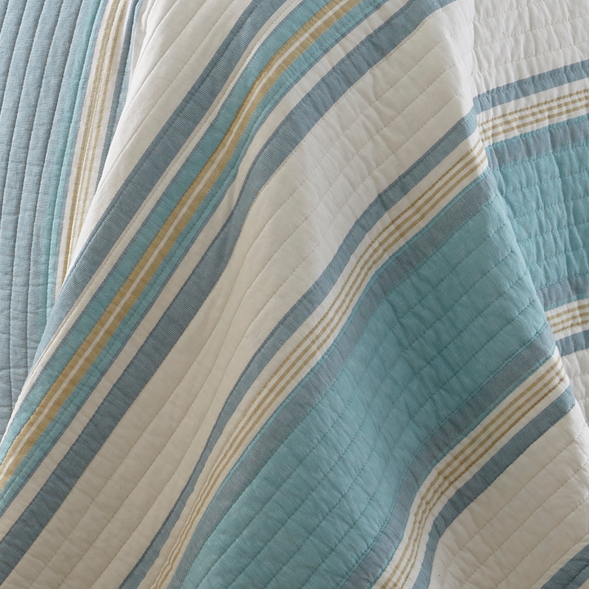 Levtex Home Kailua Quilt Set Quilts