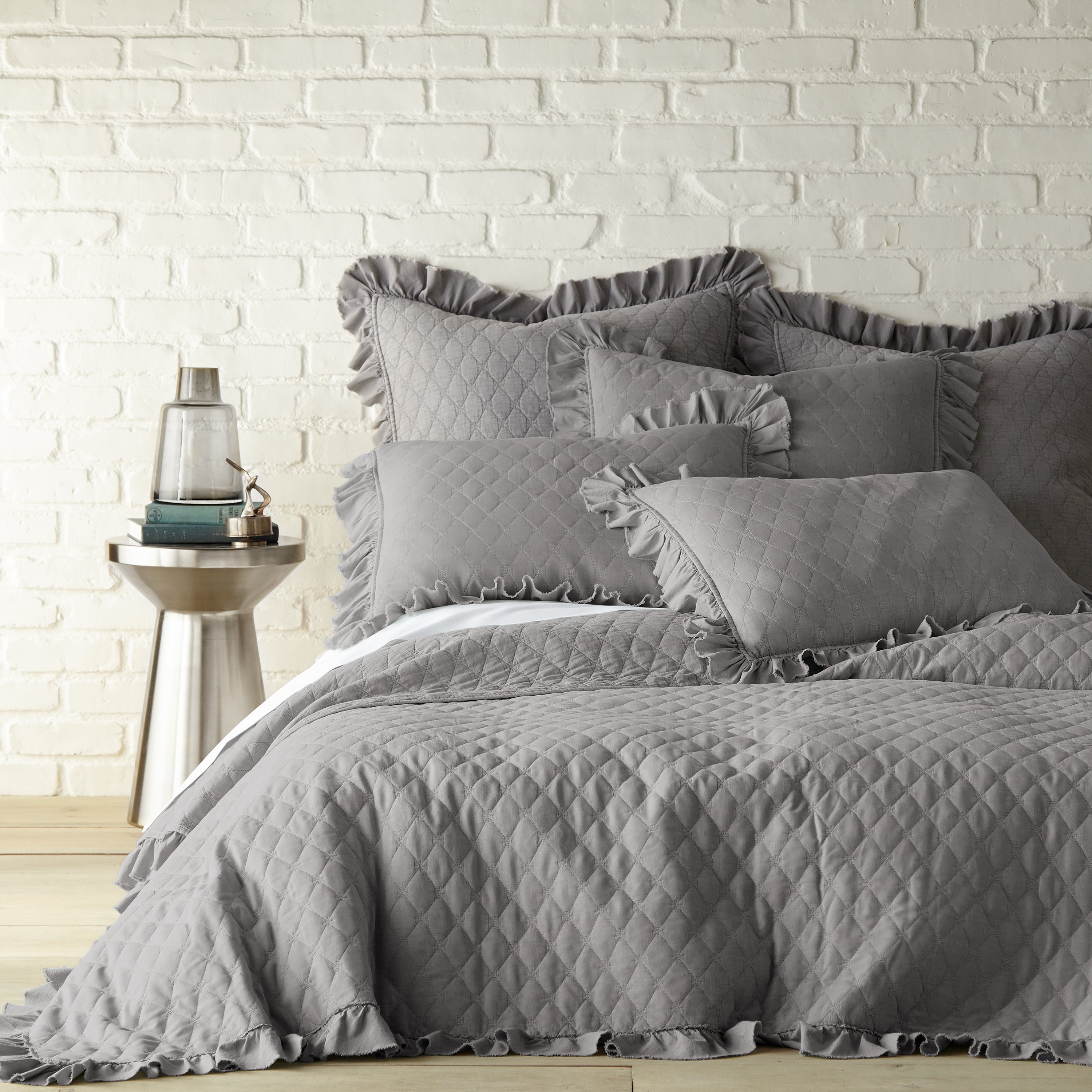 Levtex Home Stonewash Grey Quilt Set Quilts
