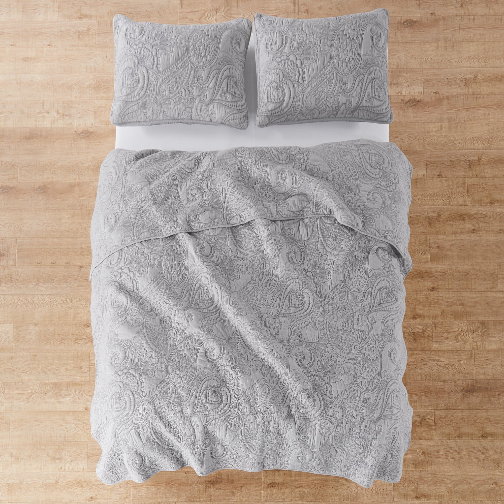 Levtex Home Perla Grey Quilt Set Quilts