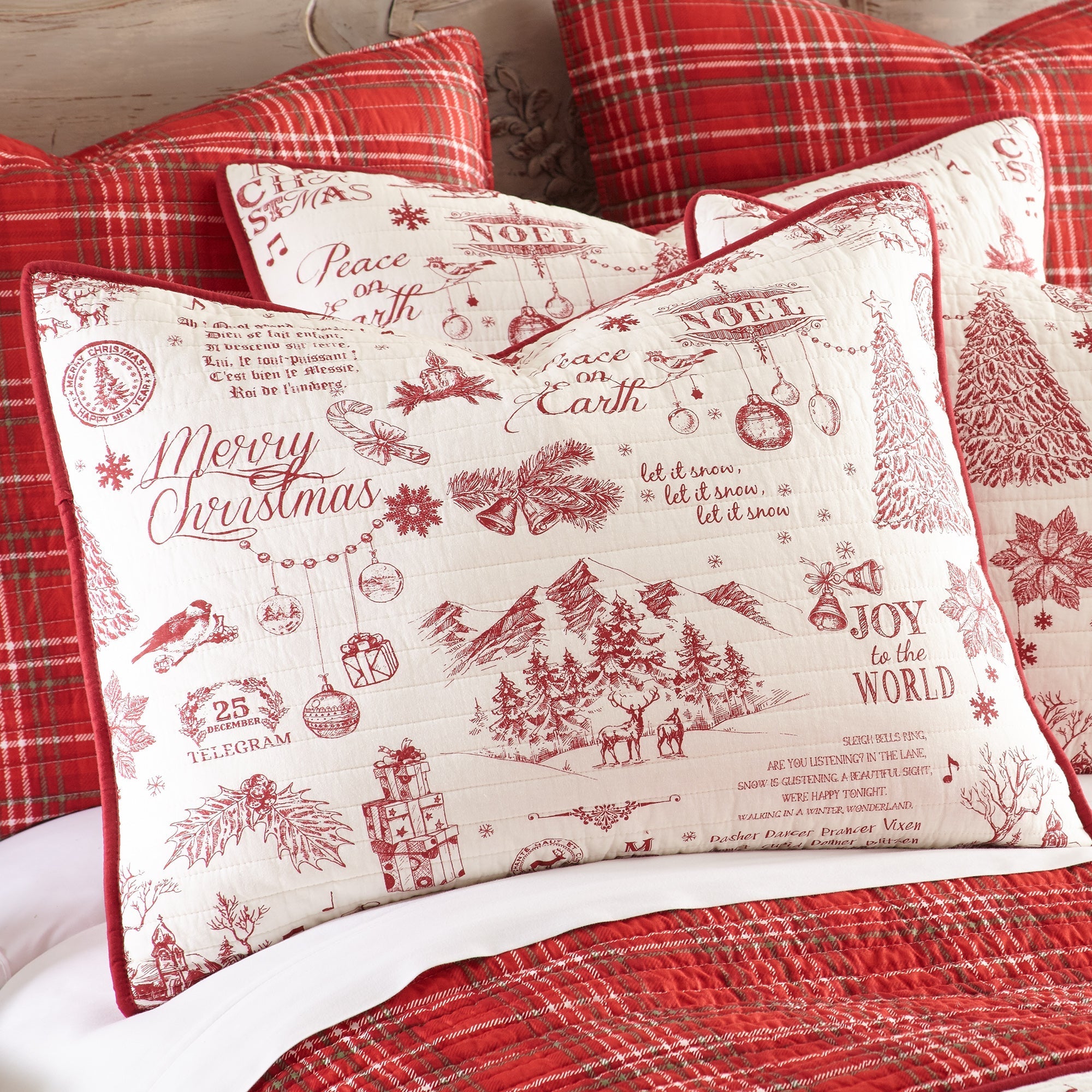 Levtex Home Yuletide Quilt Set Quilts