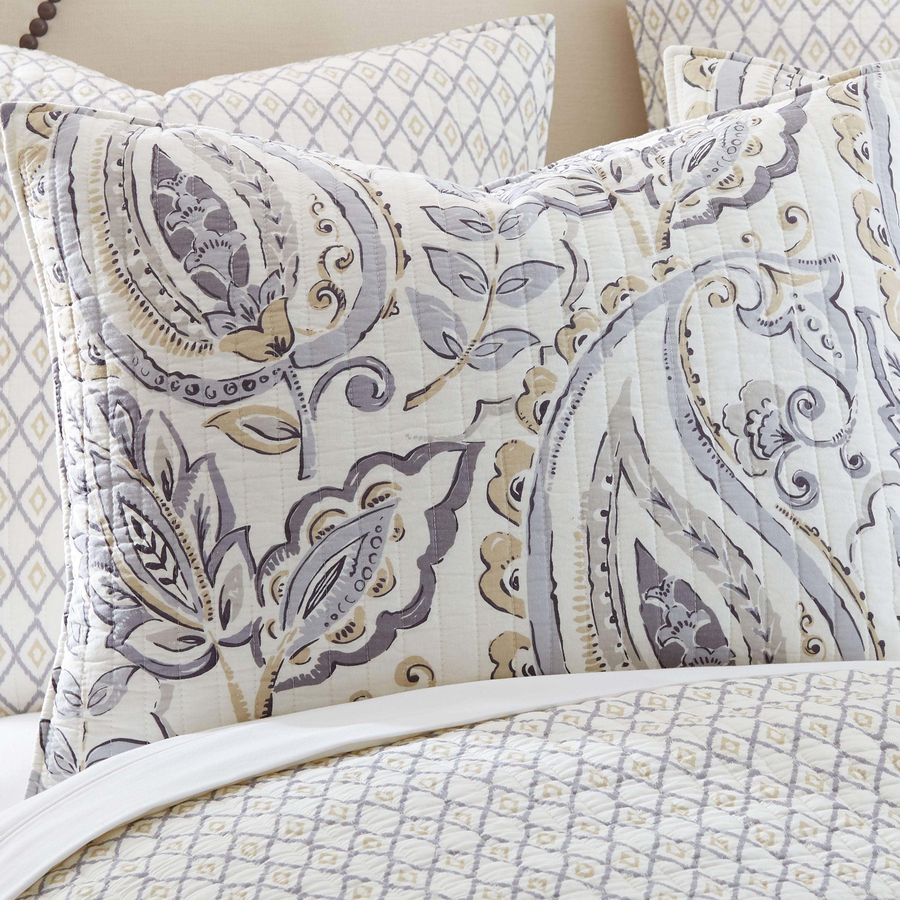 Levtex Home Tamsin Grey Quilt Set Quilts