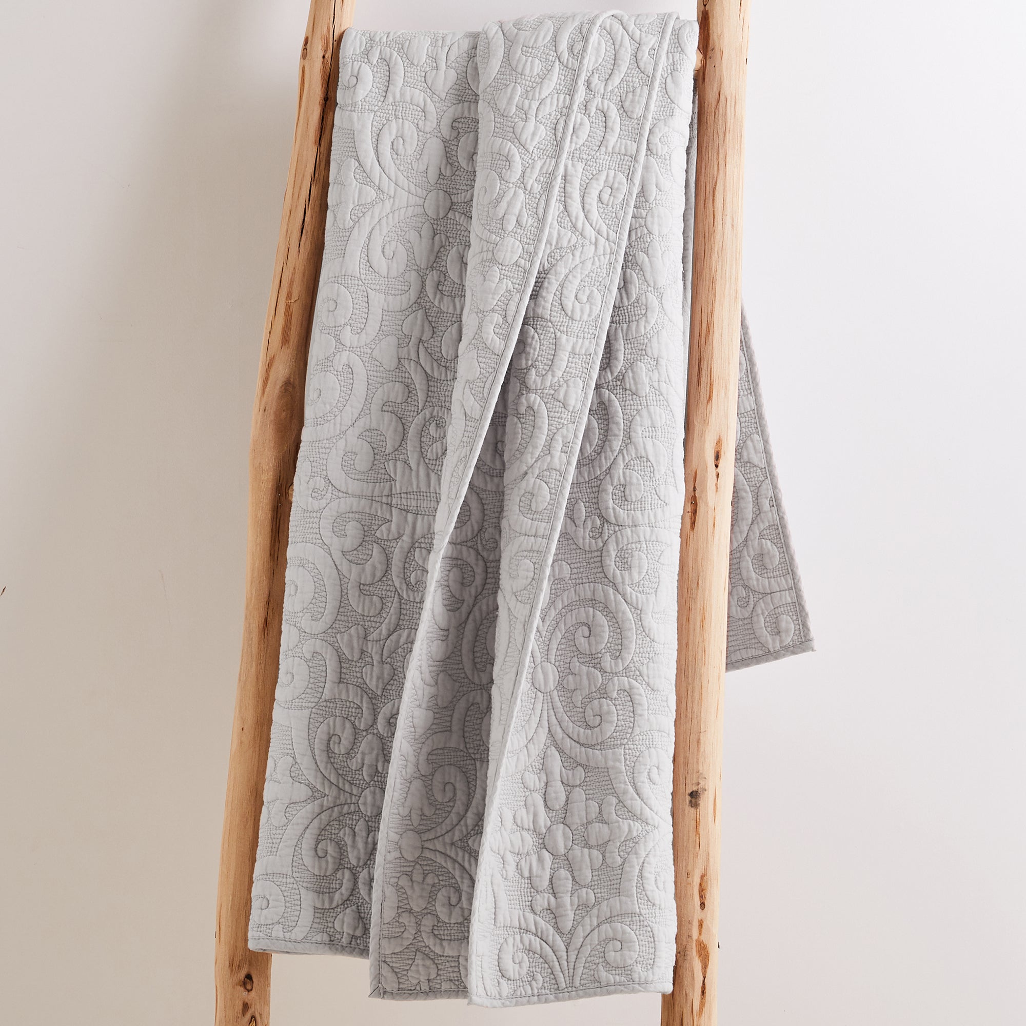 Levtex Home BH Sherbourne Stitch Quilted Throw Throws