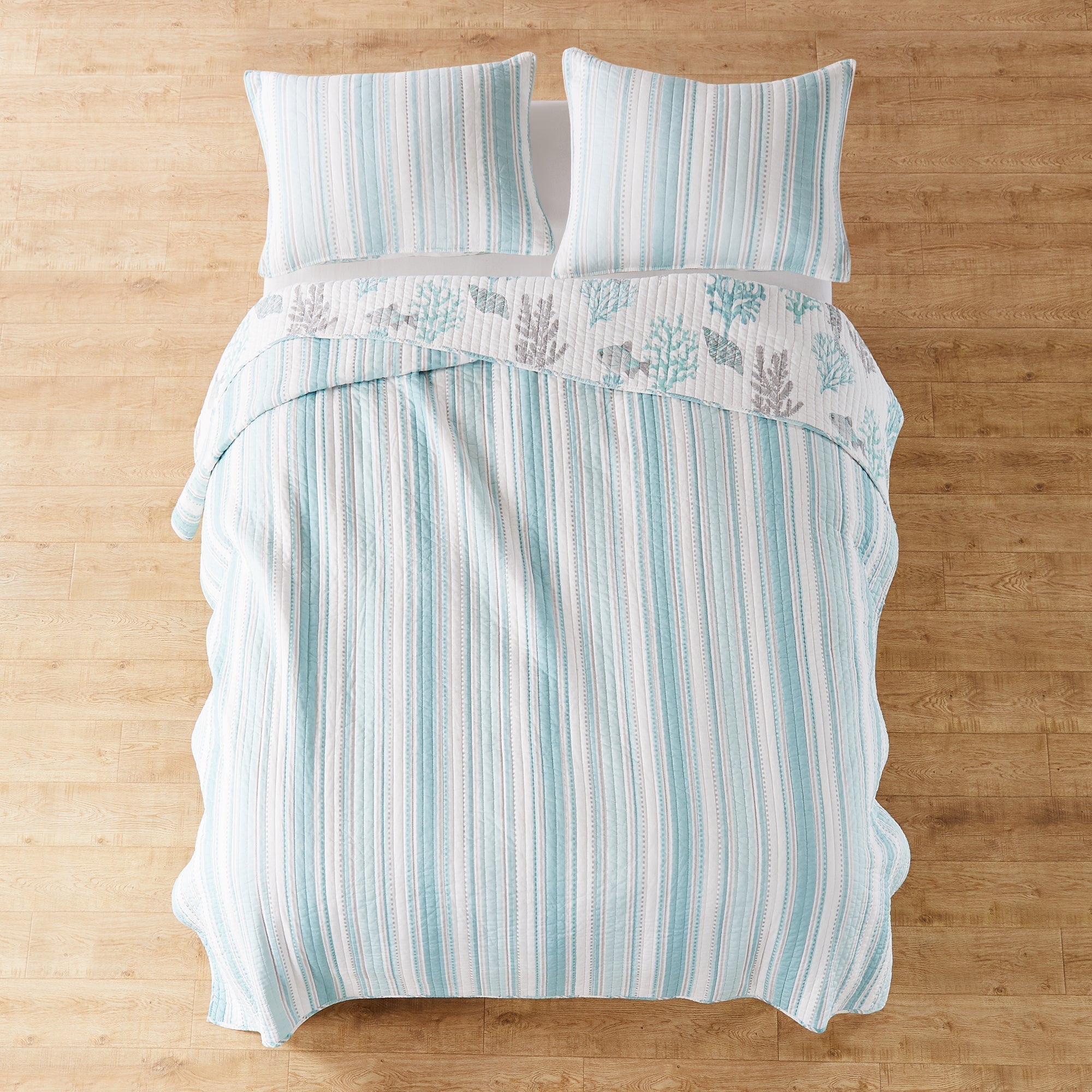 Levtex Home Cape Coral Quilt Set Quilts