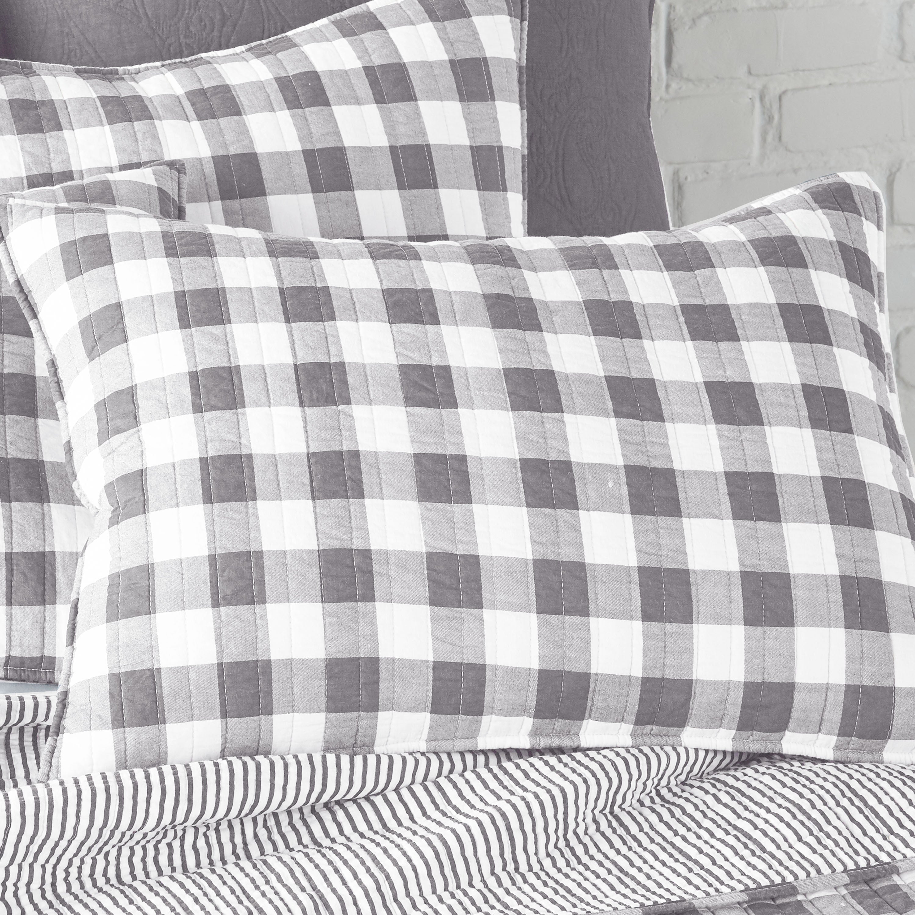 Levtex Home Elijah Quilt Set Quilts