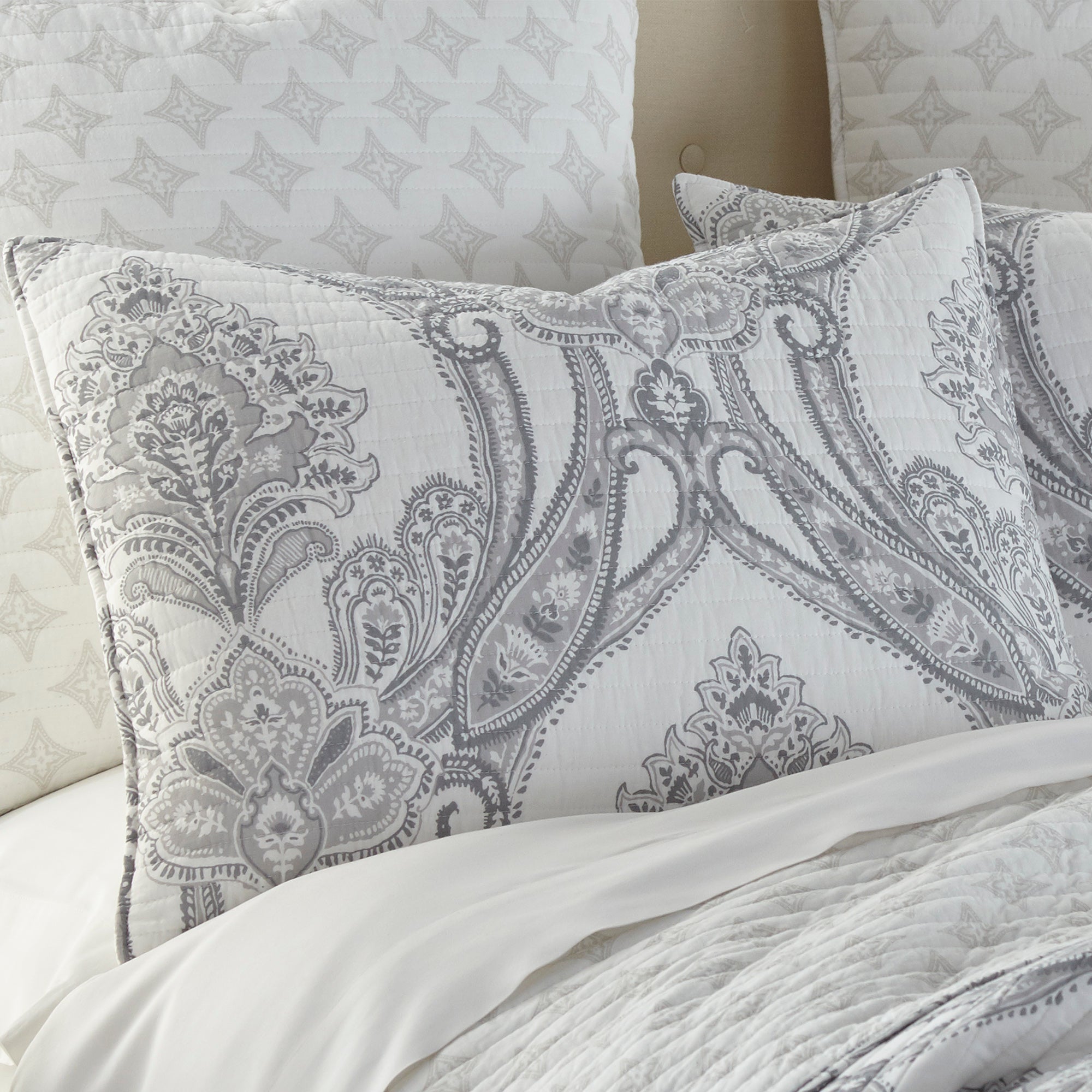 Levtex Home Novara Quilt Set Quilts