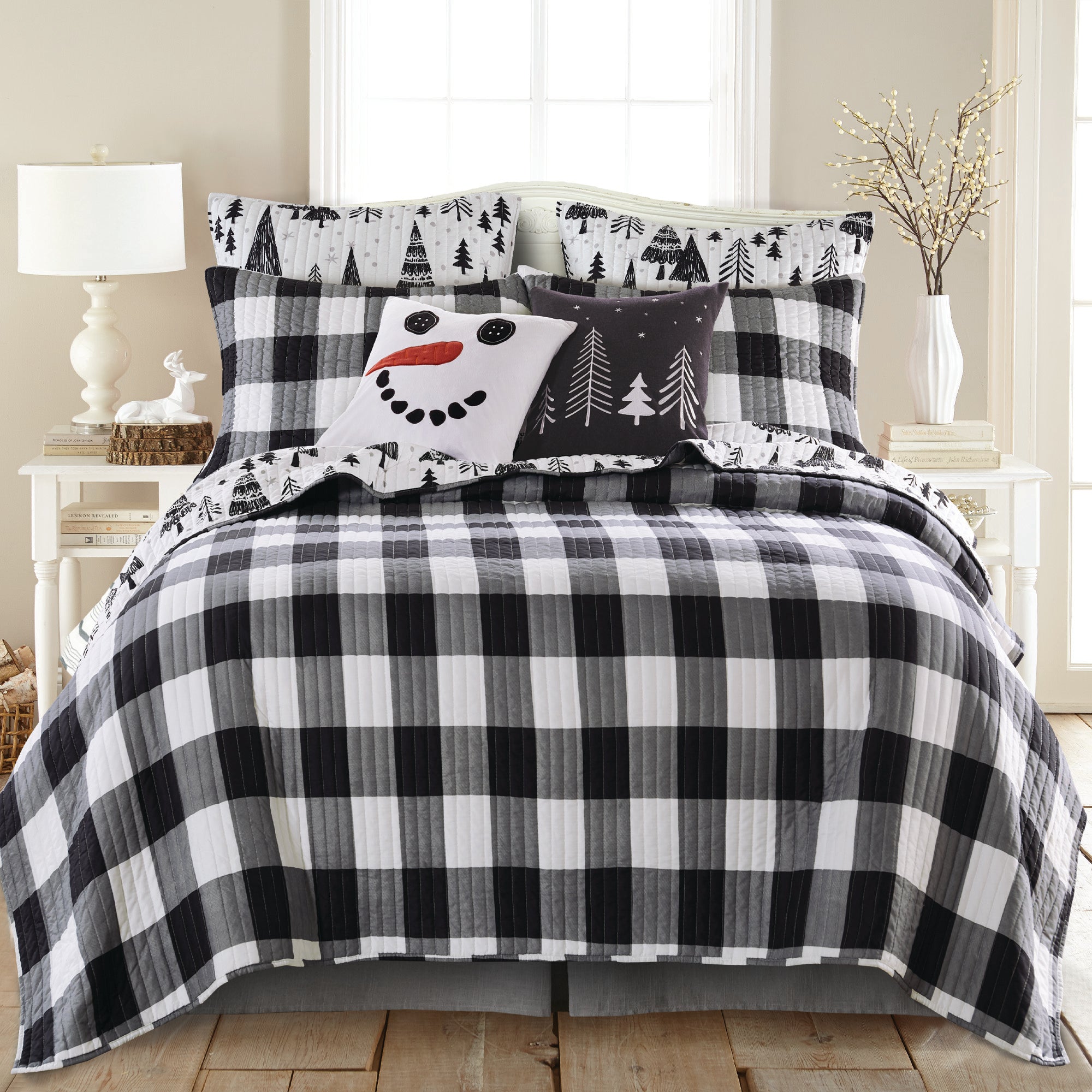 Levtex Home Northern Star Quilt Set Quilts