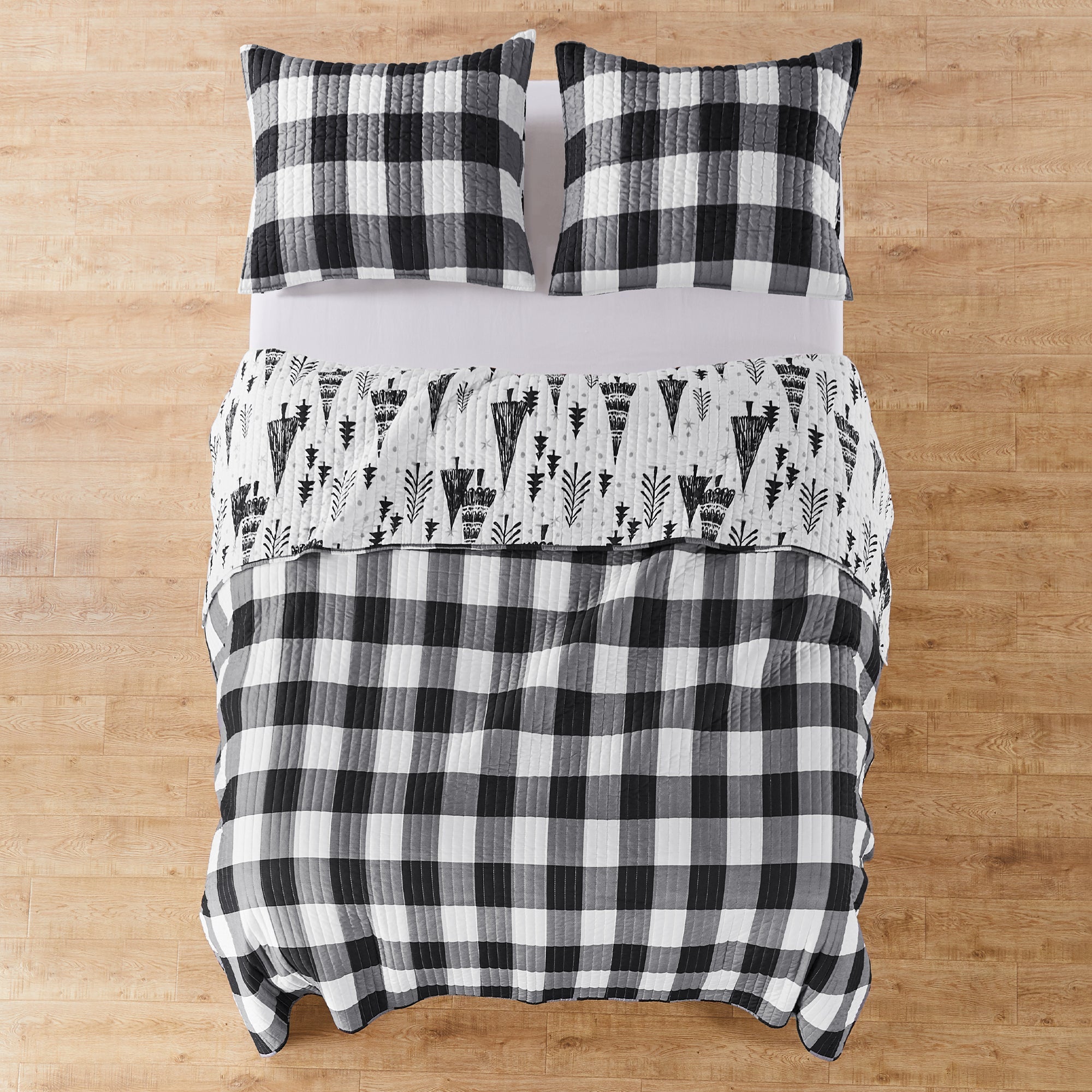 Levtex Home Northern Star Quilt Set Quilts