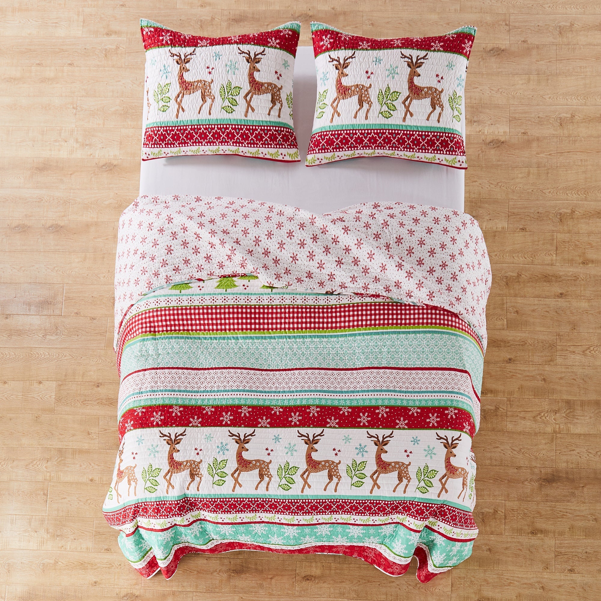 Levtex Home Let It Snow Quilt Set Quilts