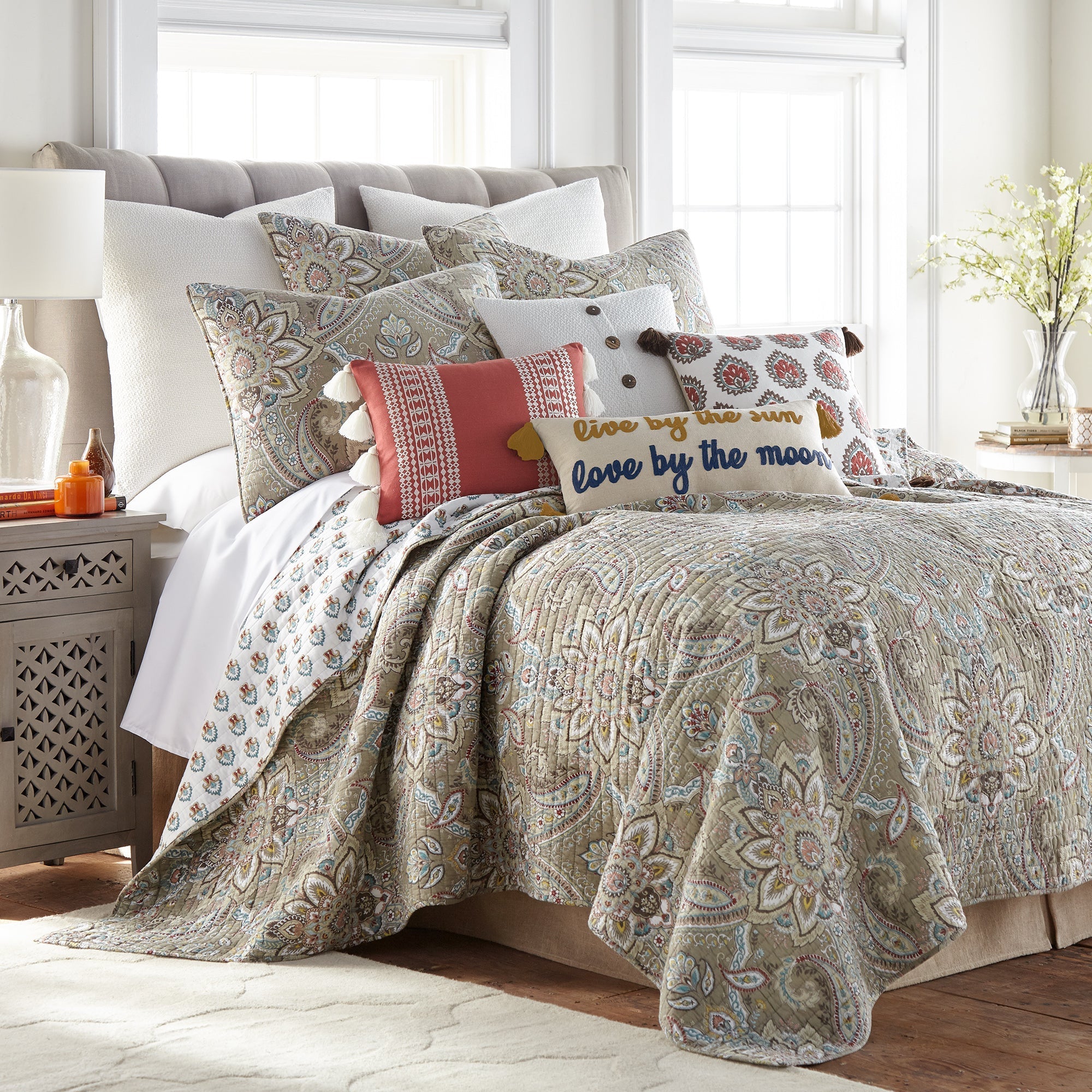 Levtex Home Kassandra Quilt Set Quilts