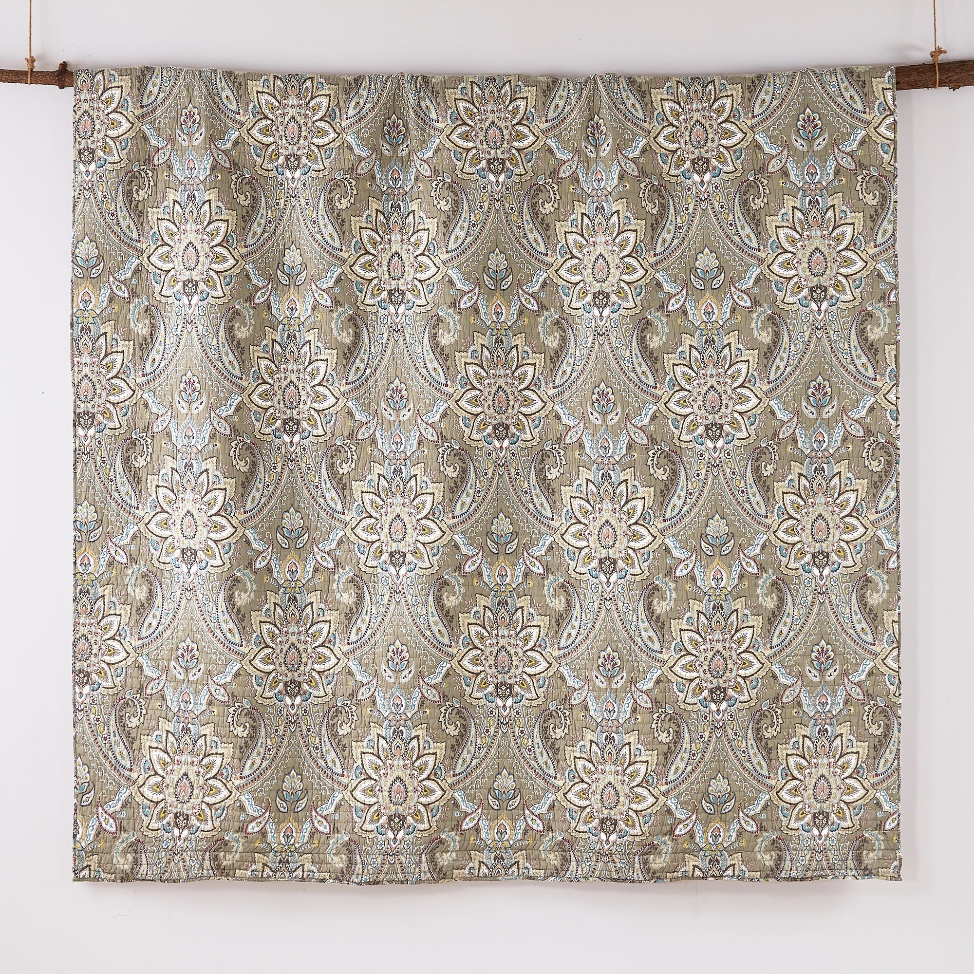 Levtex Home Kassandra Quilt Set Quilts