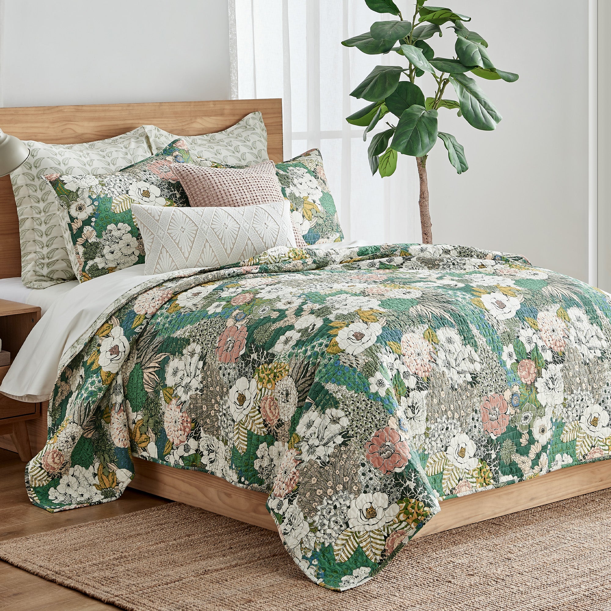 Levtex Home Bettina Floral Quilt Set Quilts