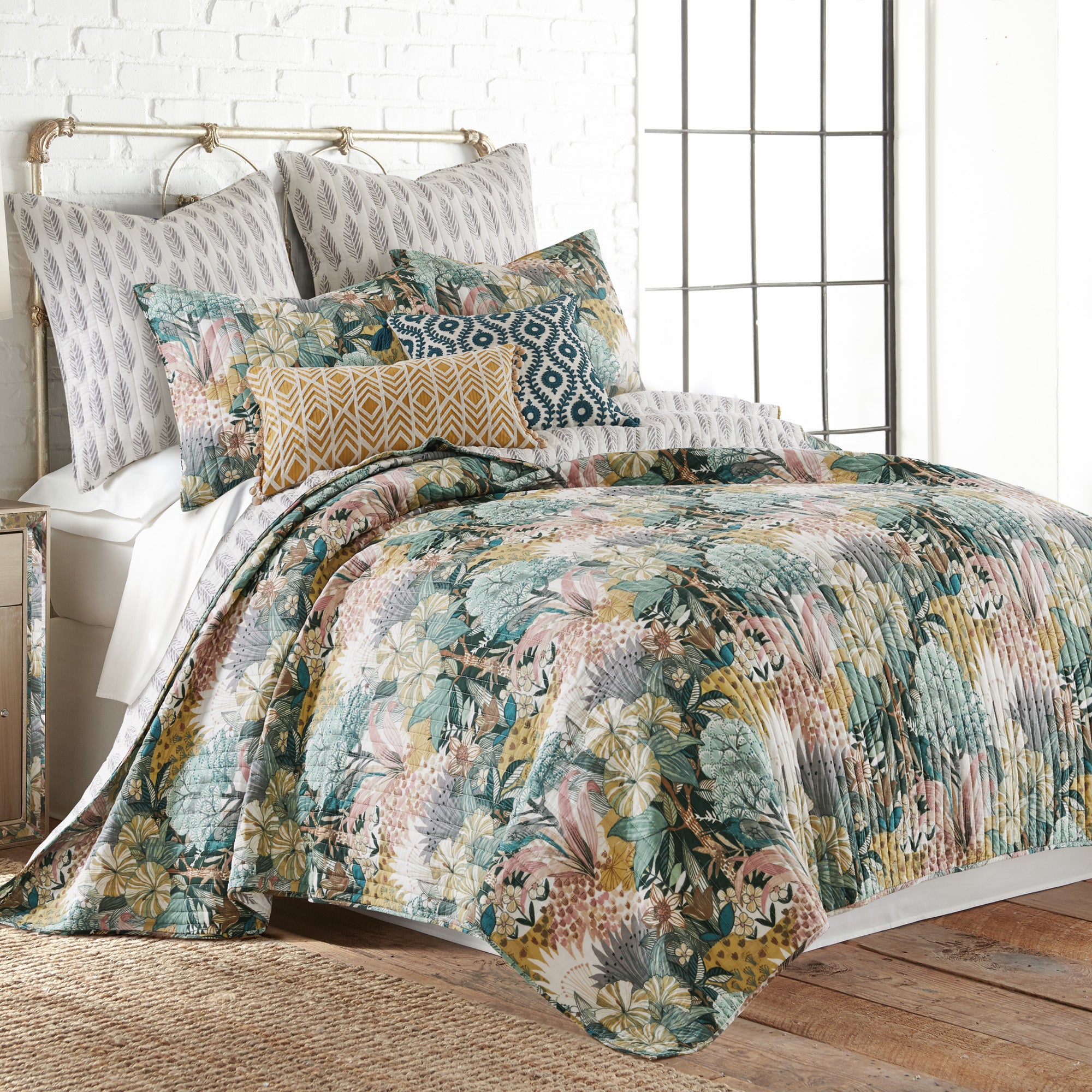 Levtex Home Ashika Quilt Set Quilts