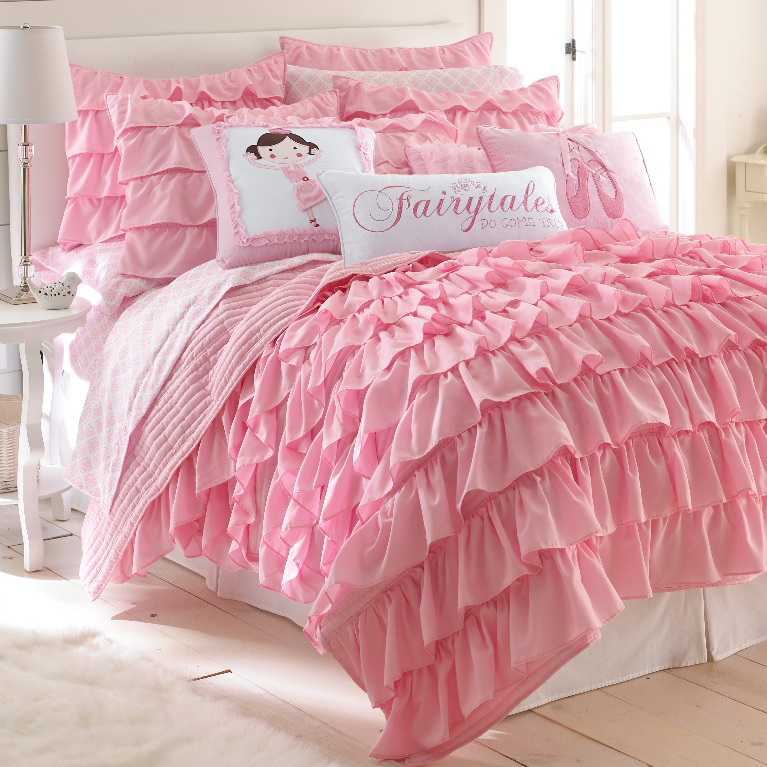 Levtex Home Bella Quilt Set Kids Quilts