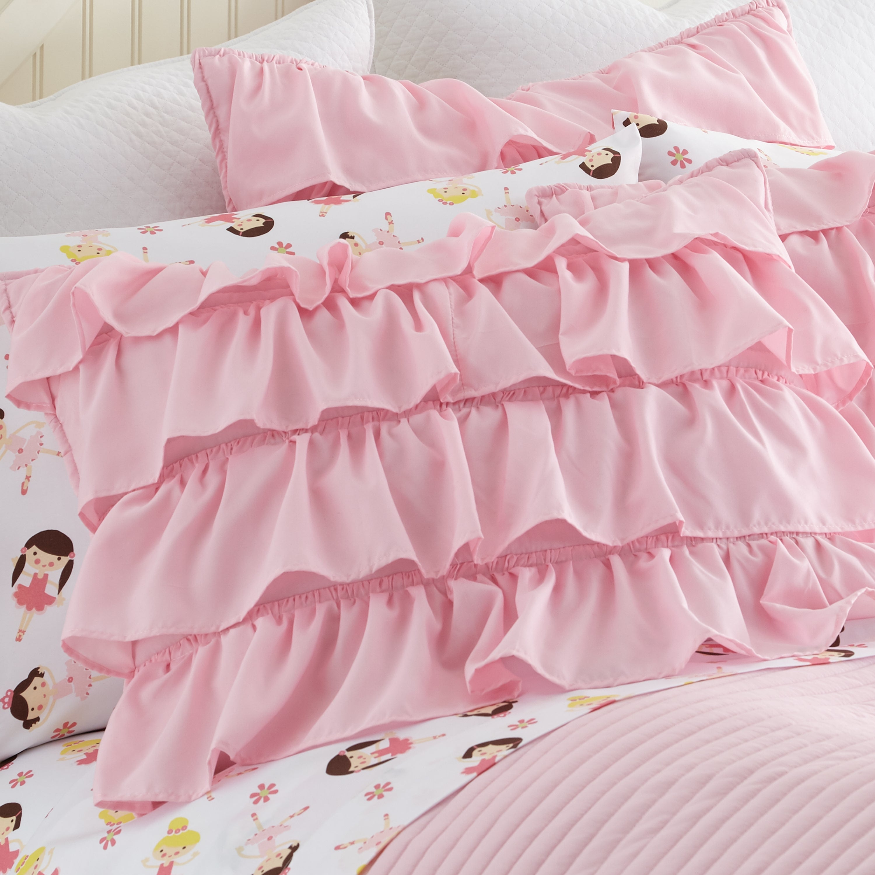 Levtex Home Bella Quilt Set Kids Quilts