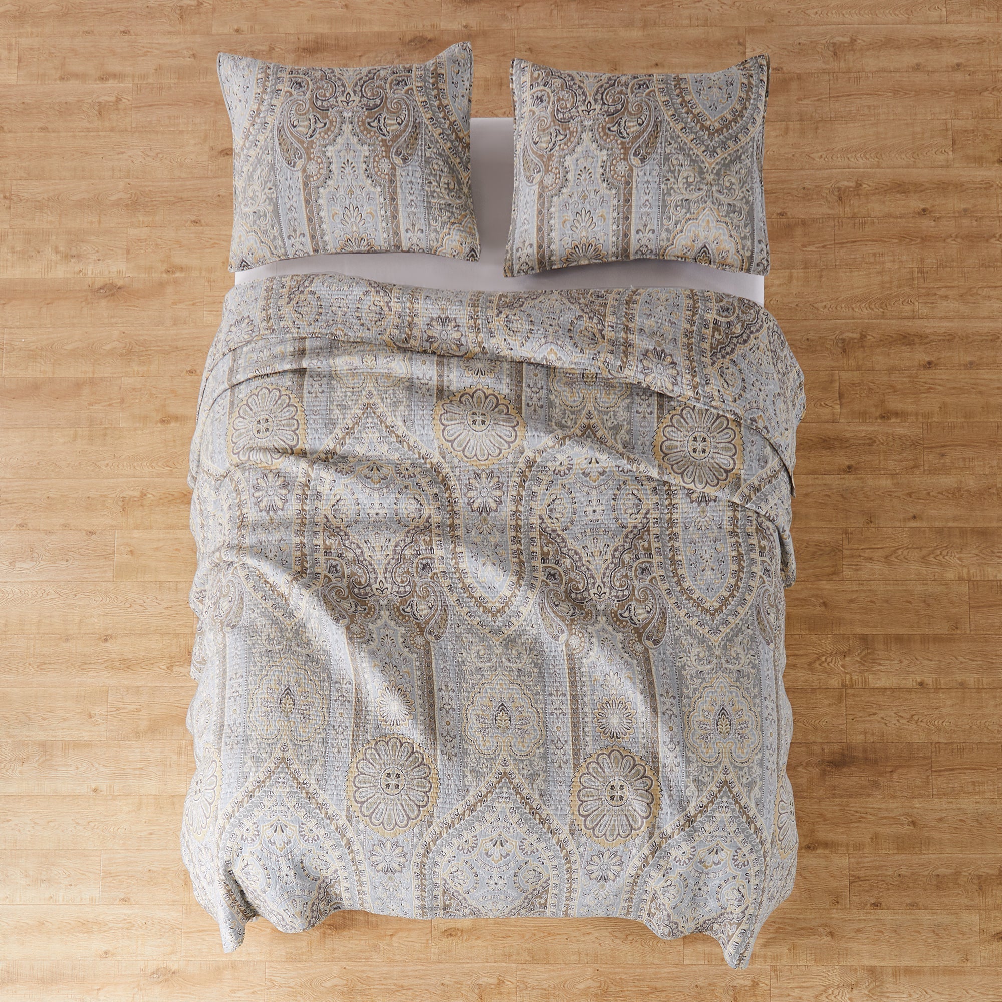 Levtex Home Casablanca Grey Quilt Set Quilts