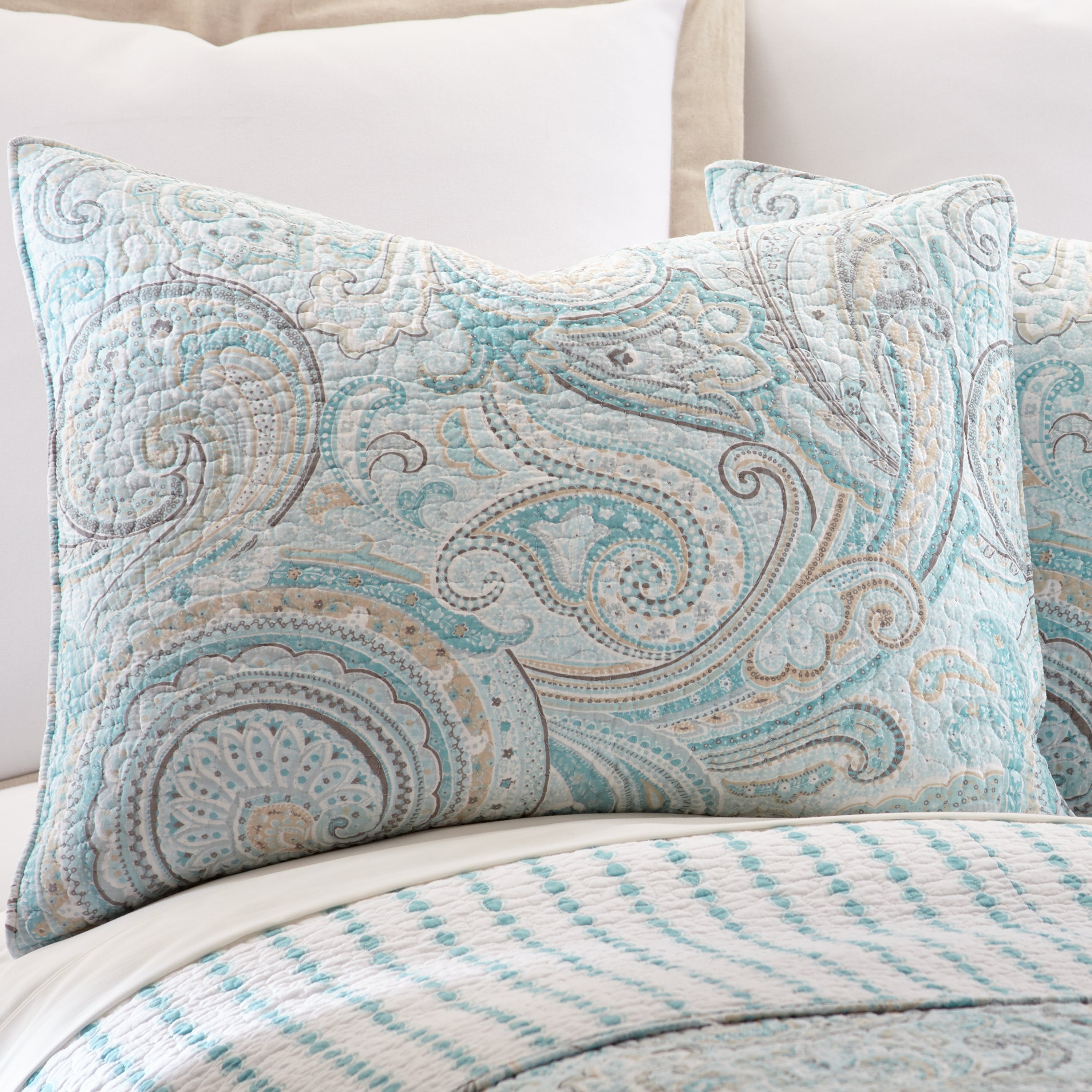 Levtex Home Spruce Quilt Set Quilts