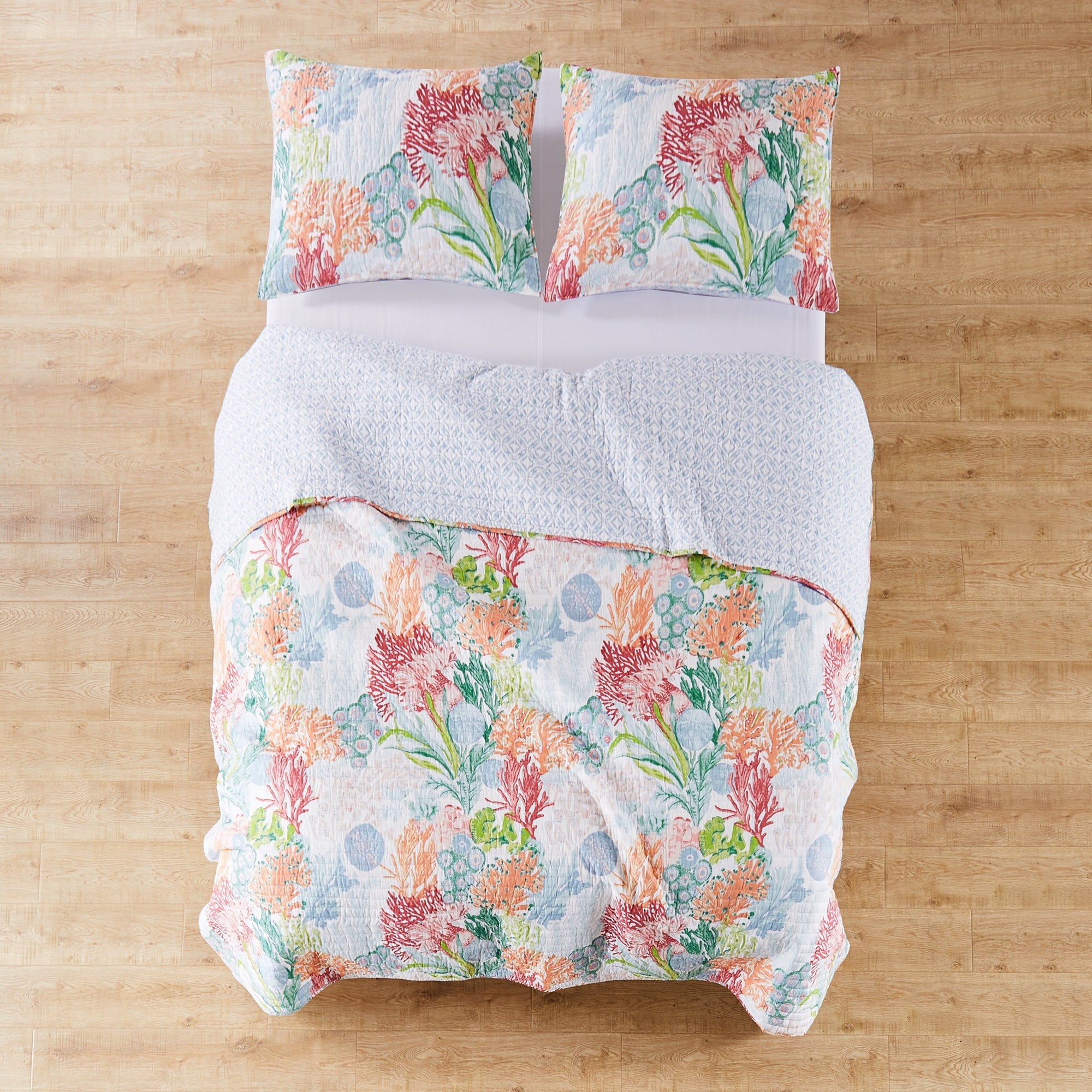 Levtex Home Sunset Bay Quilt Set Quilts